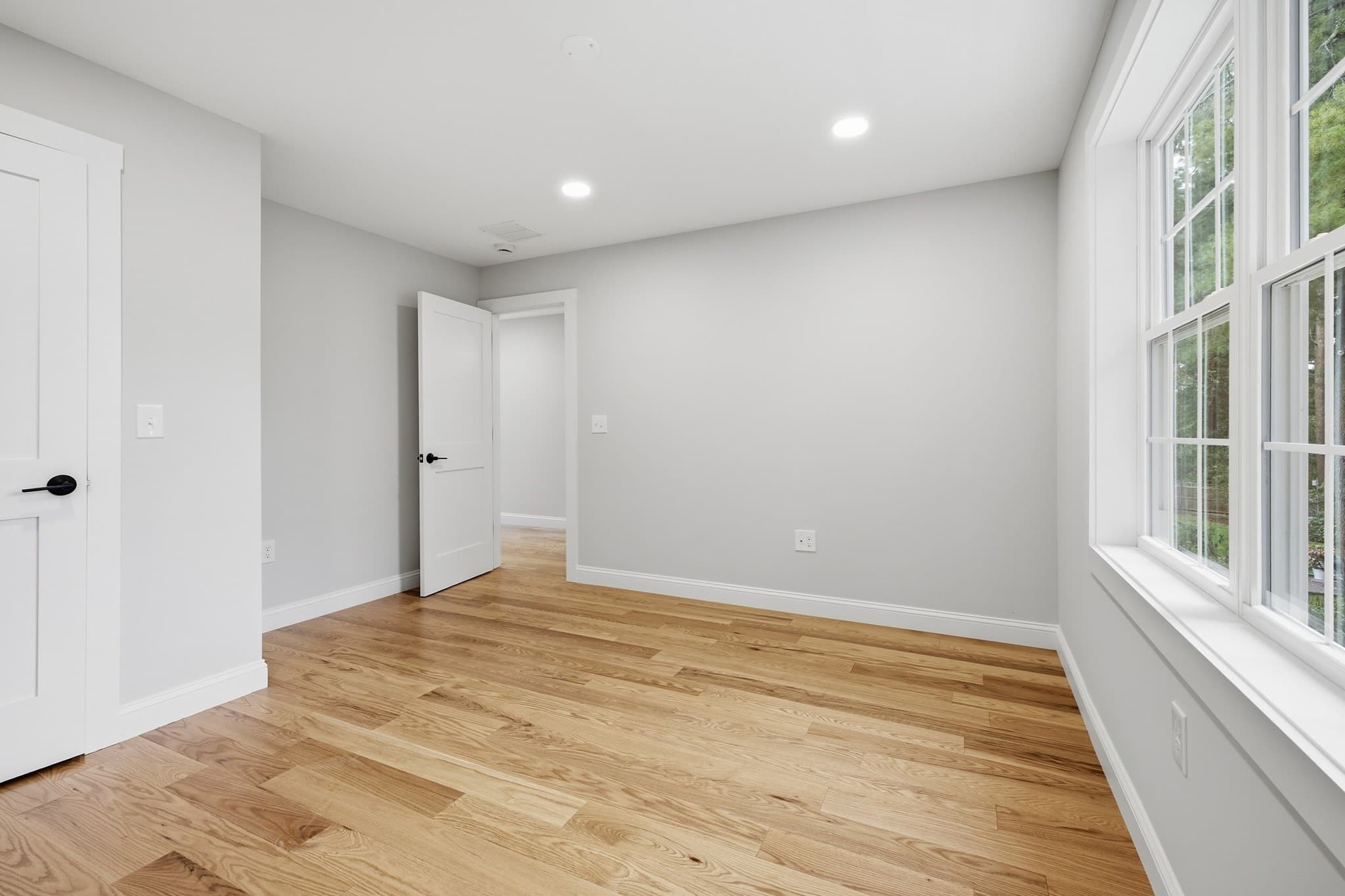 Single Family Residence at 11 Hutchins Circle, Lynnfield MA 01940, Lynnfield, photo 22 of 32