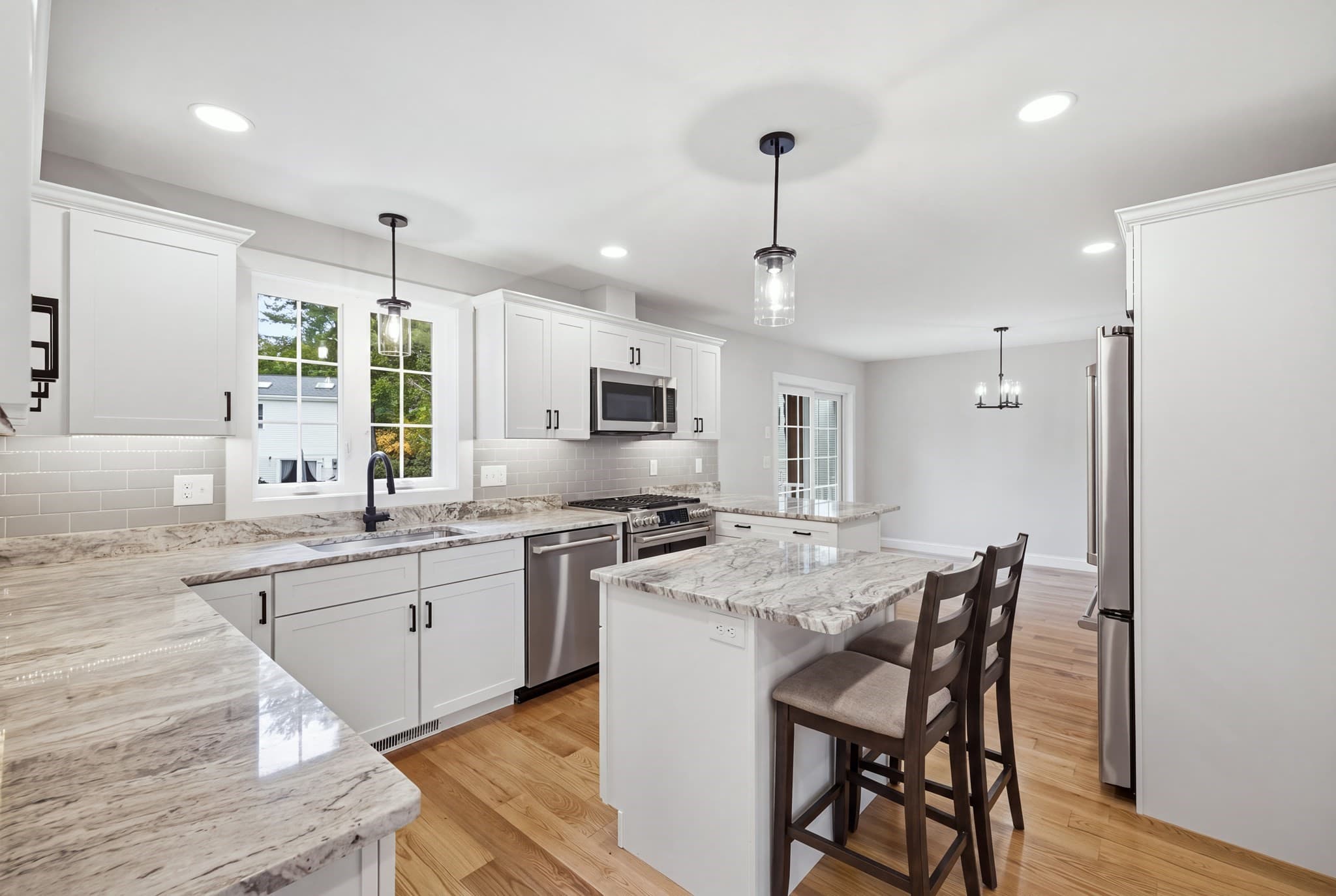 Single Family Residence at 11 Hutchins Circle, Lynnfield MA 01940, Lynnfield, photo 15 of 32
