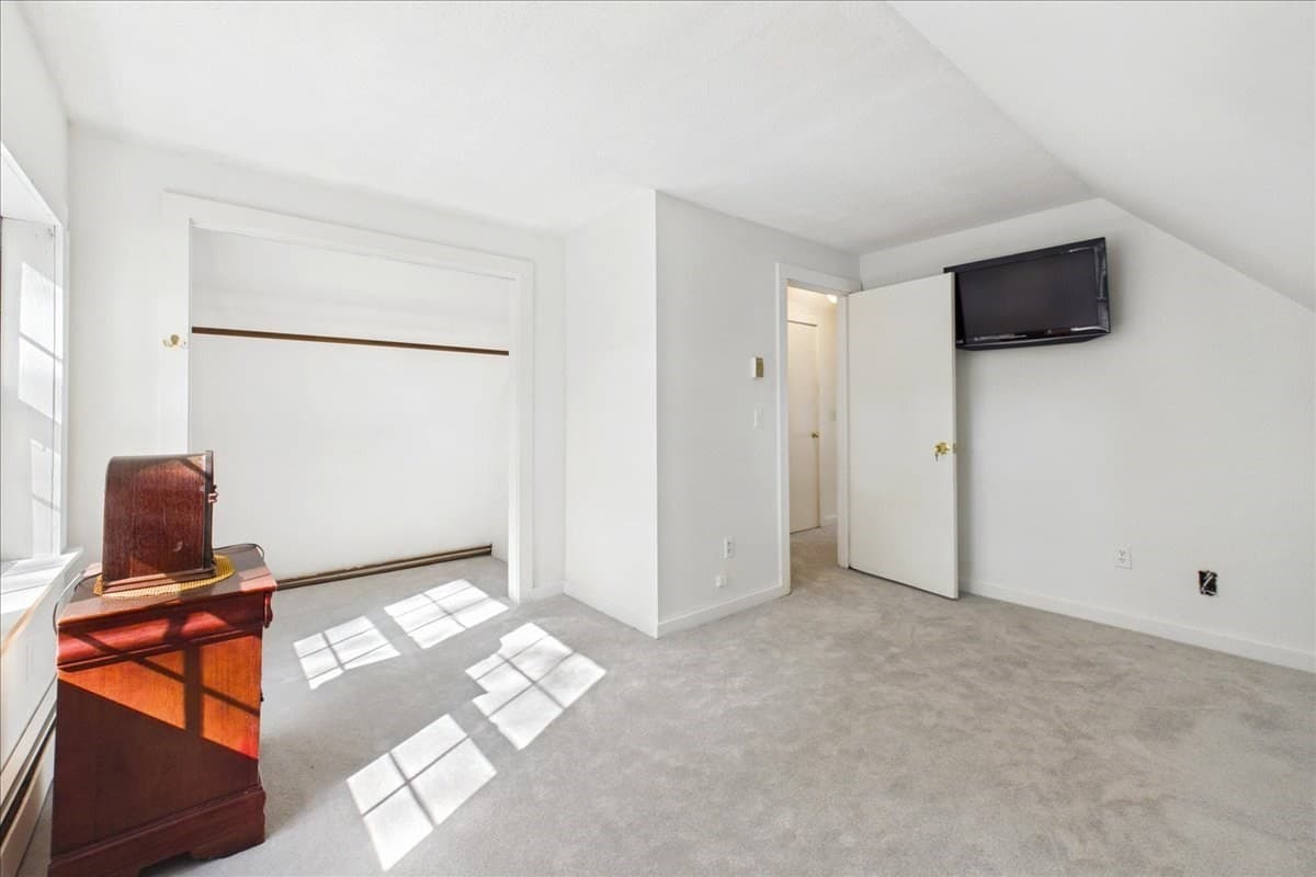 Single Family Residence at 37 Gooseberry Ln, Barnstable MA 02648, Barnstable, photo 19 of 23