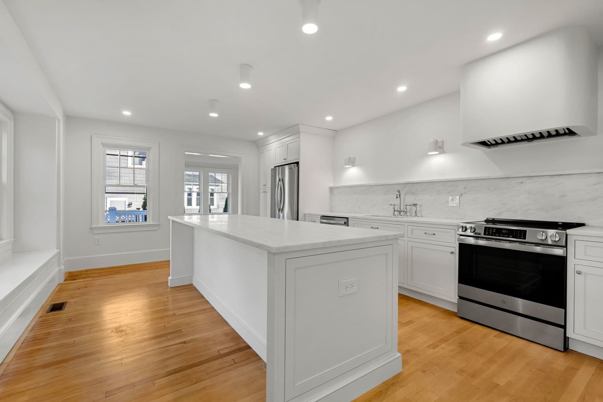 Single Family Residence at 72 Berwick St, Worcester MA 01602, Worcester, photo 32 of 42