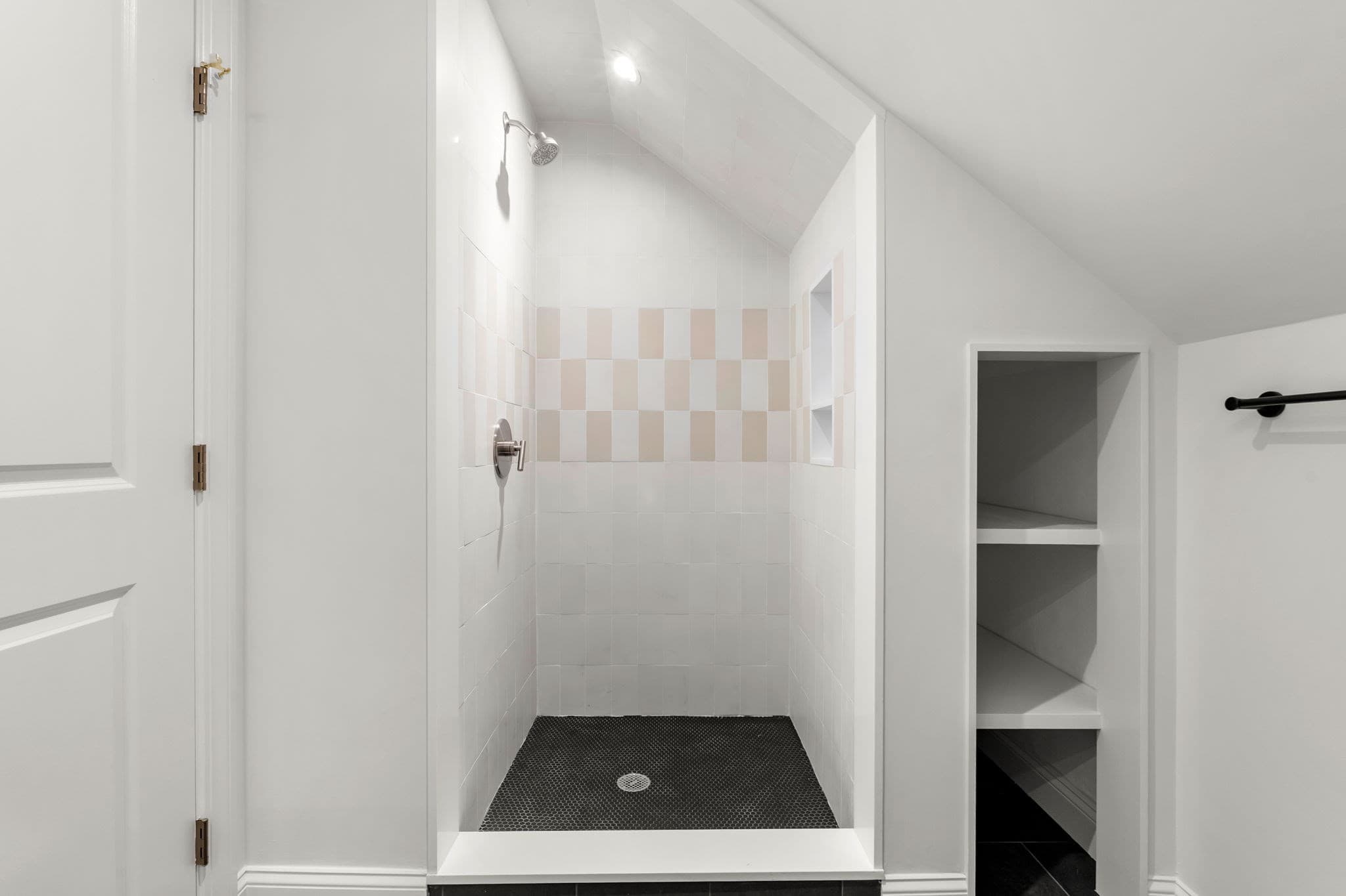 Single Family Residence at 72 Berwick St, Worcester MA 01602, Worcester, photo 20 of 42