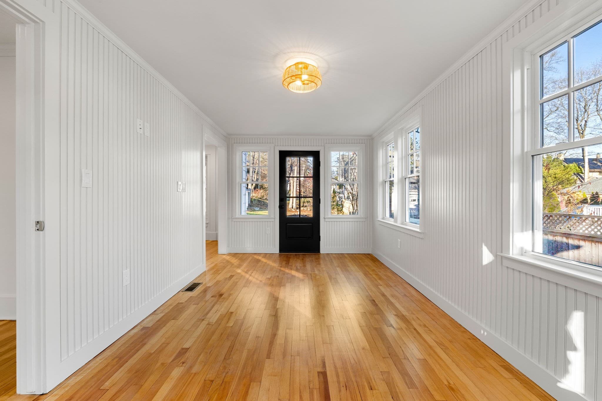 Single Family Residence at 72 Berwick St, Worcester MA 01602, Worcester, photo 34 of 42