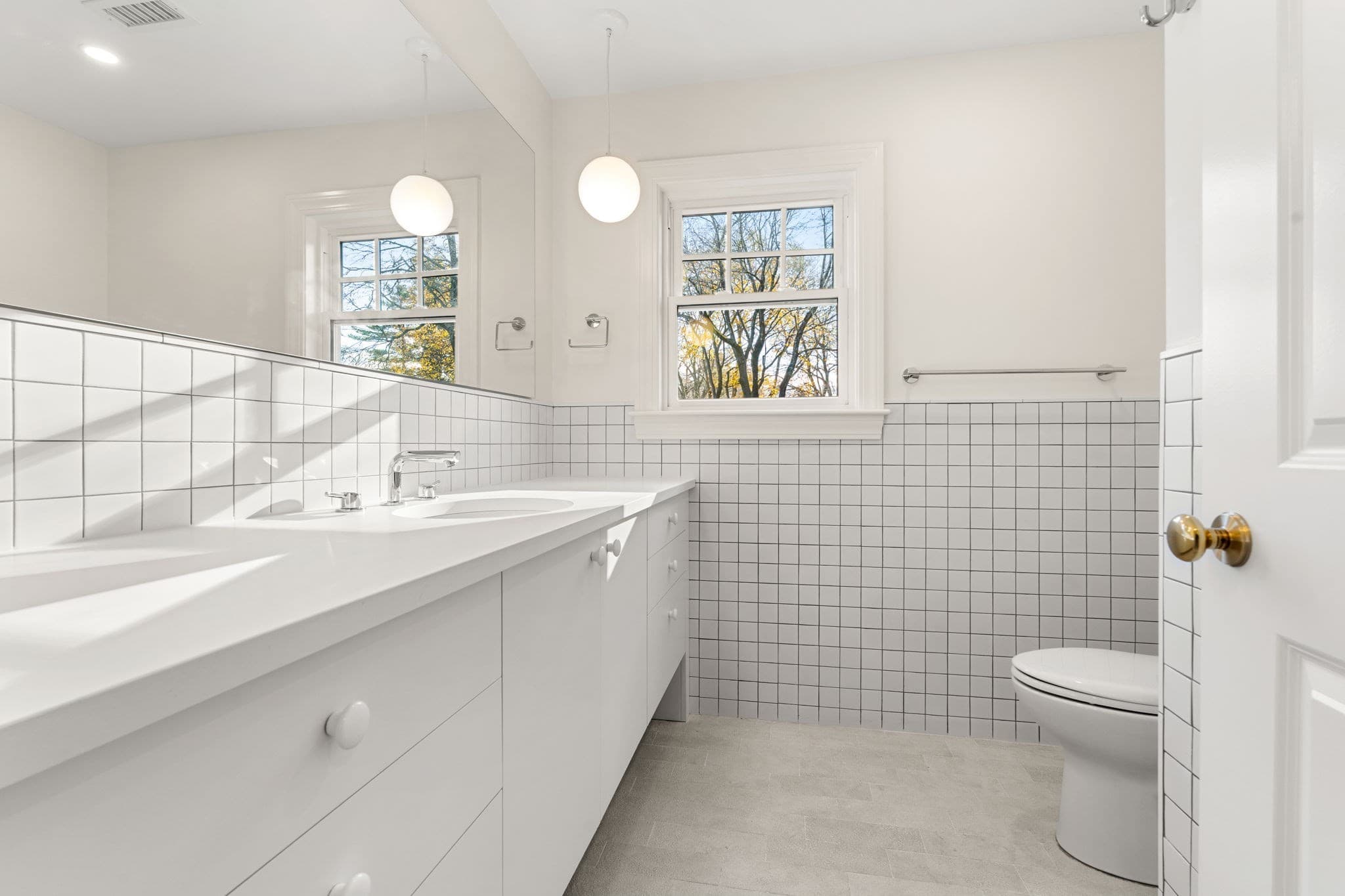Single Family Residence at 72 Berwick St, Worcester MA 01602, Worcester, photo 10 of 42