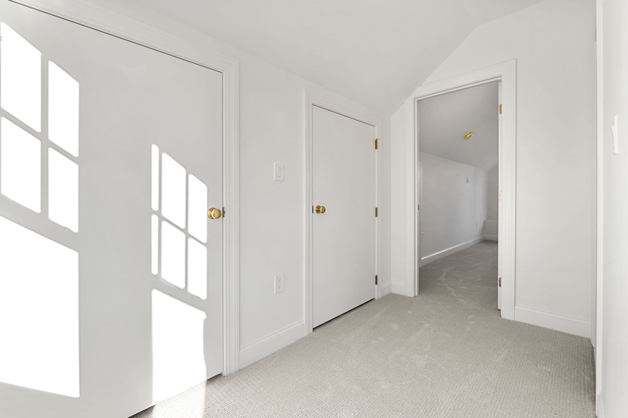 Single Family Residence at 72 Berwick St, Worcester MA 01602, Worcester, photo 18 of 42