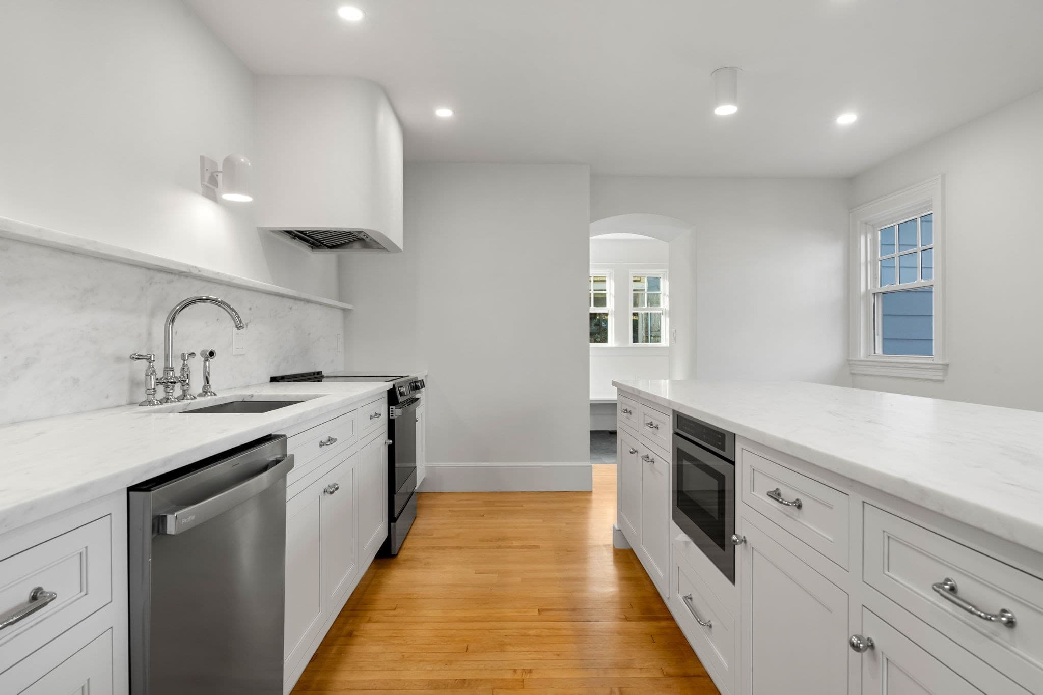Single Family Residence at 72 Berwick St, Worcester MA 01602, Worcester, photo 31 of 42