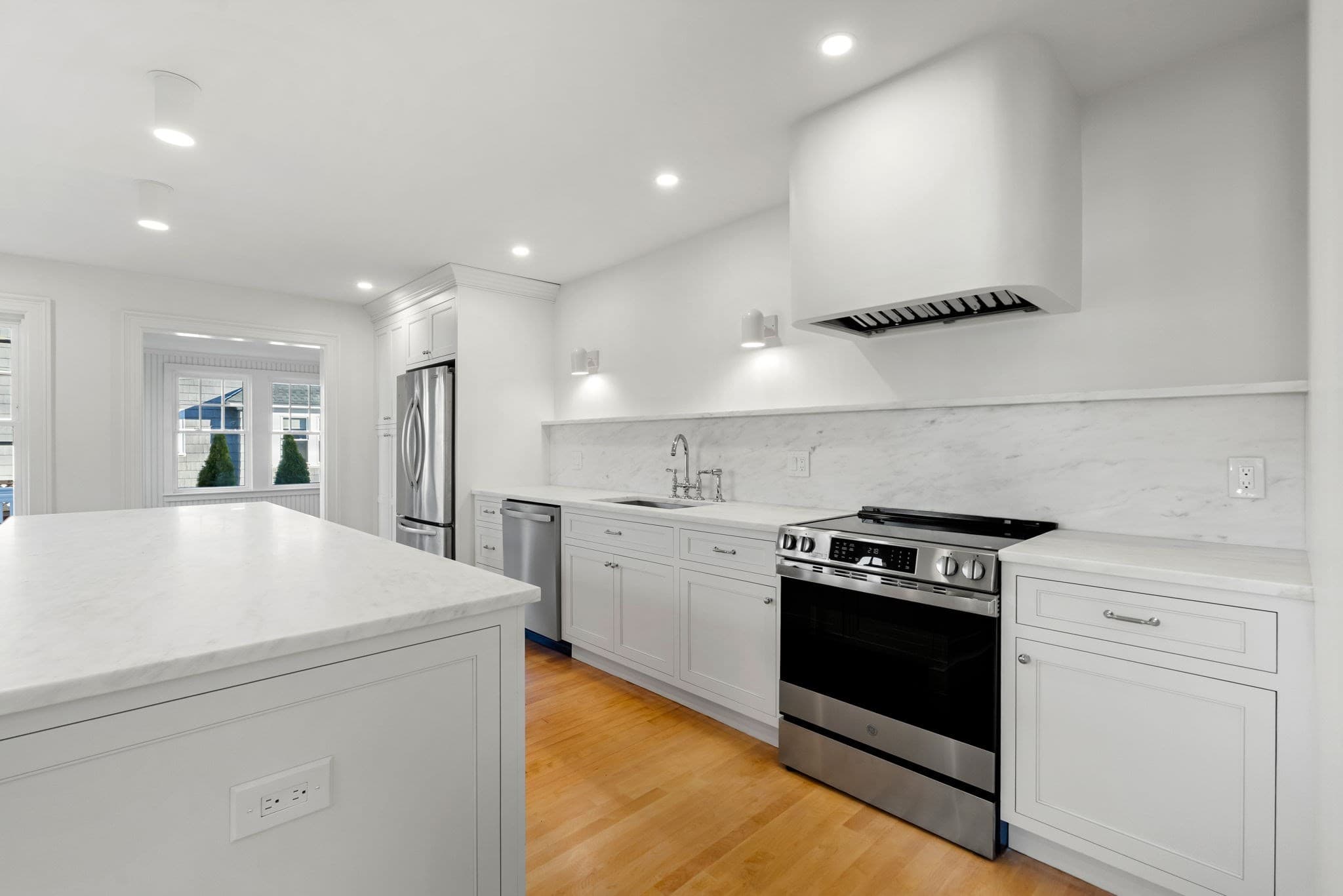 Single Family Residence at 72 Berwick St, Worcester MA 01602, Worcester, photo 29 of 42