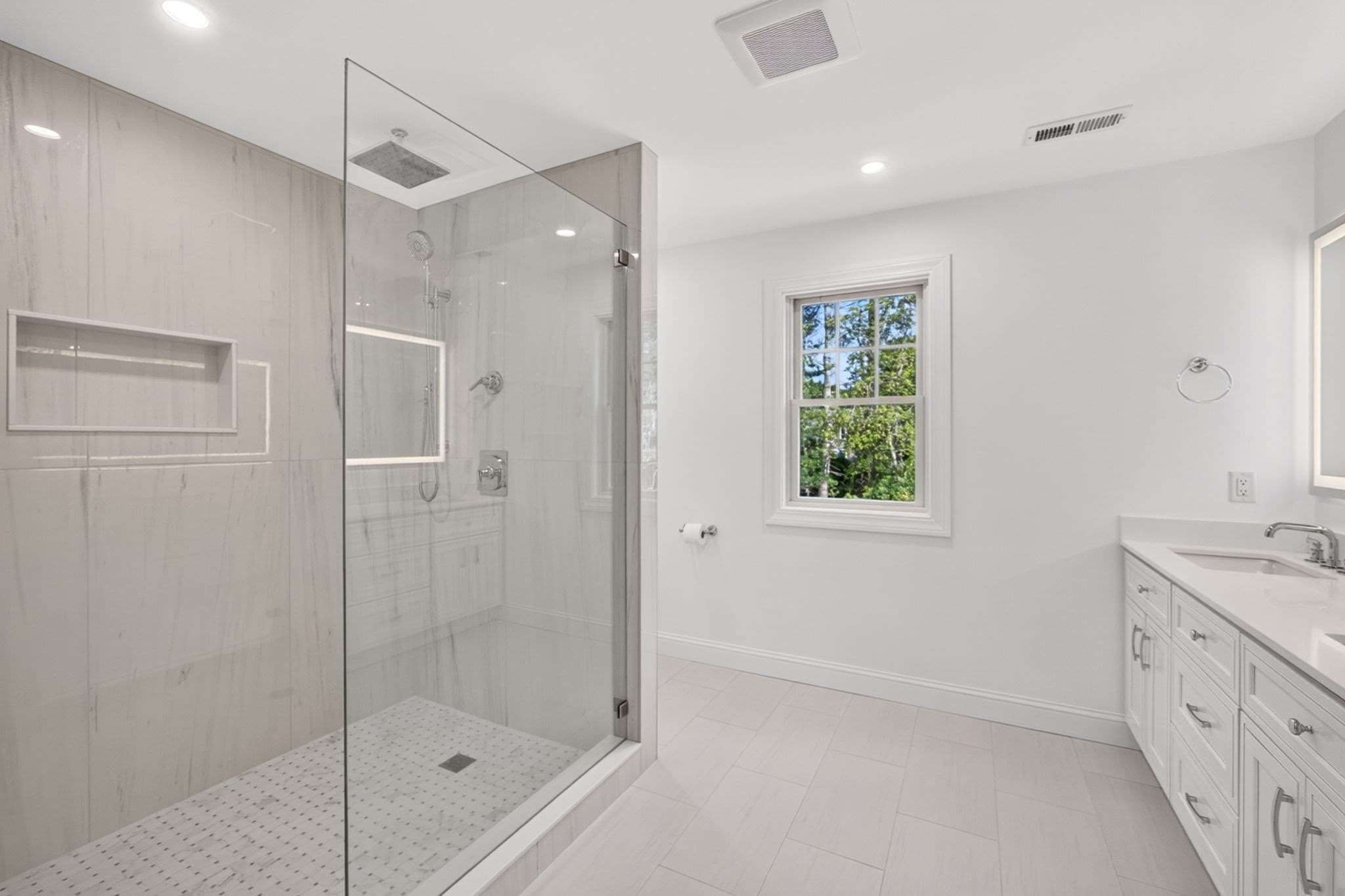 Single Family Residence at 9 Estrella Ln, Falmouth MA 02536, Falmouth, photo 21 of 42