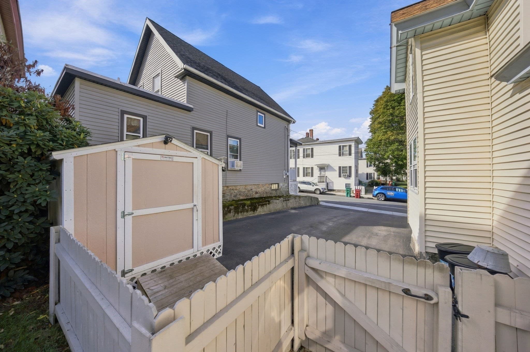 Single Family Residence at 15 Otis St, Lowell MA 01852, Lowell, photo 17 of 18
