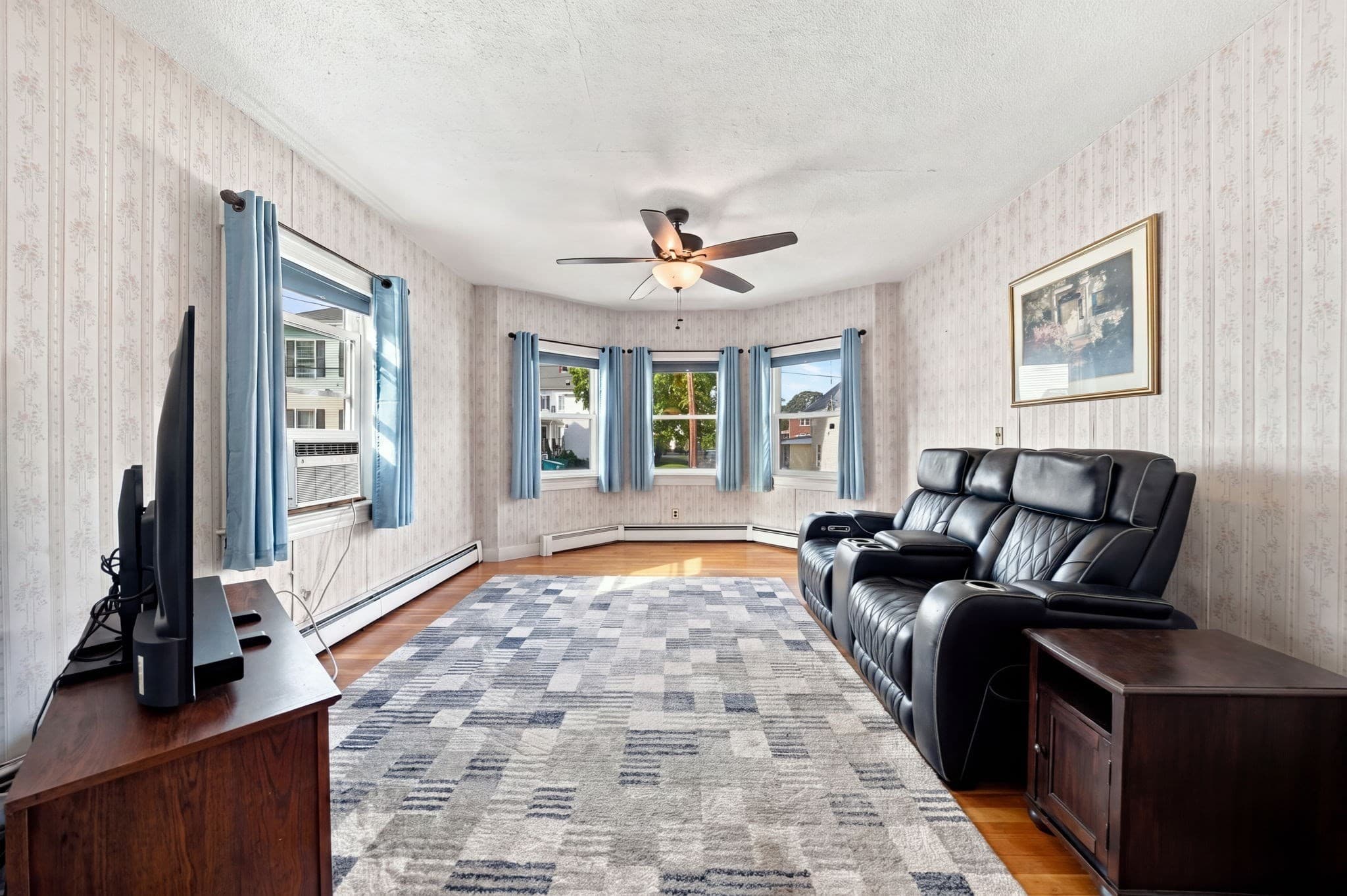 Single Family Residence at 15 Otis St, Lowell MA 01852, Lowell, photo 3 of 18