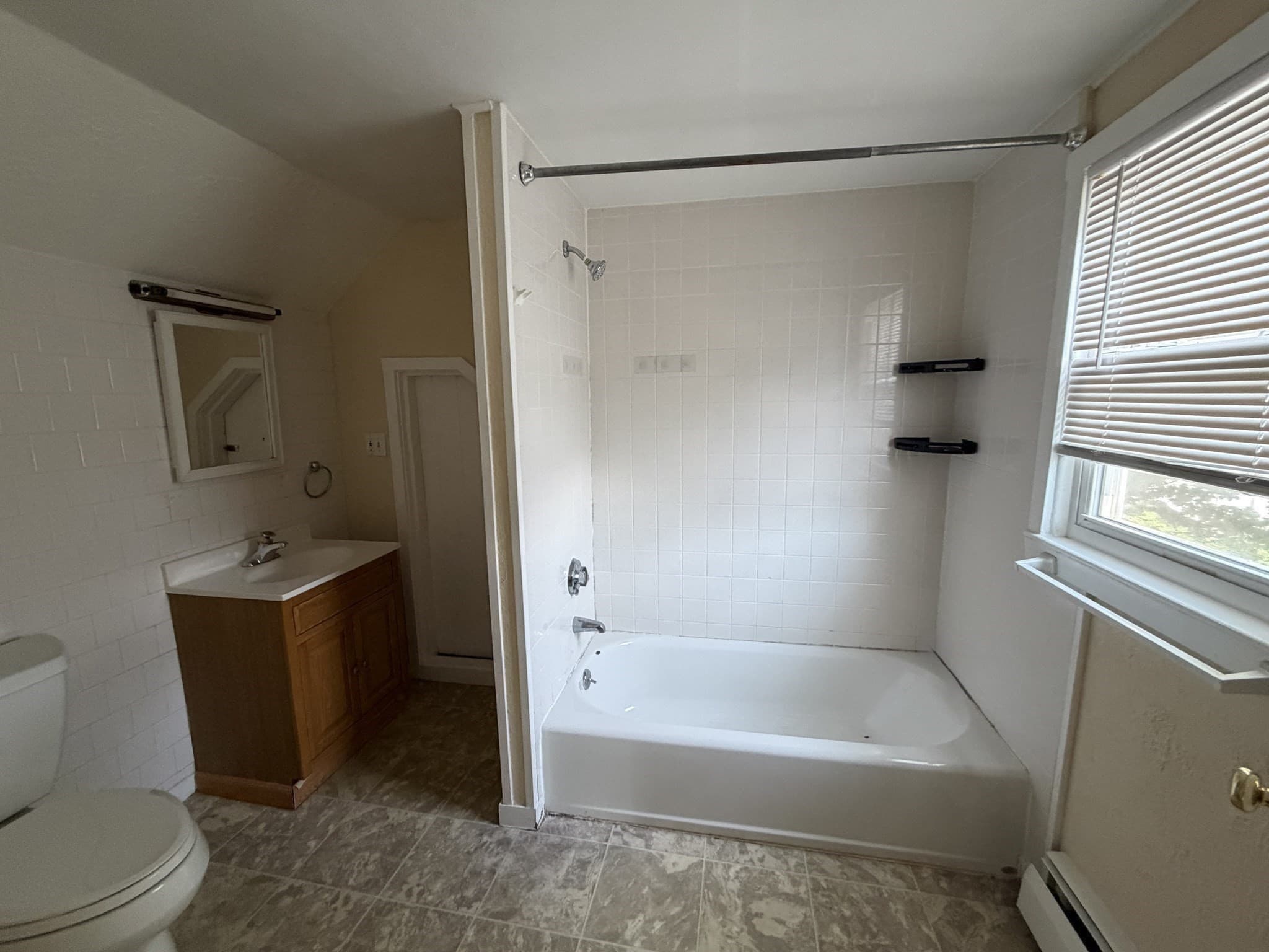 5-9 Family at 9 Wachusett St, Worcester MA 01609, Worcester, photo 13 of 14