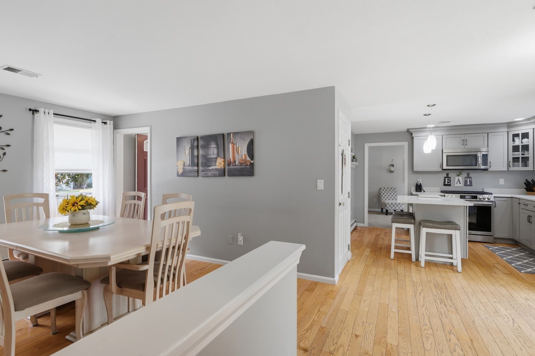 Single Family Residence at 15 Bird Rd, Mansfield MA 02048, Mansfield, photo 9 of 42