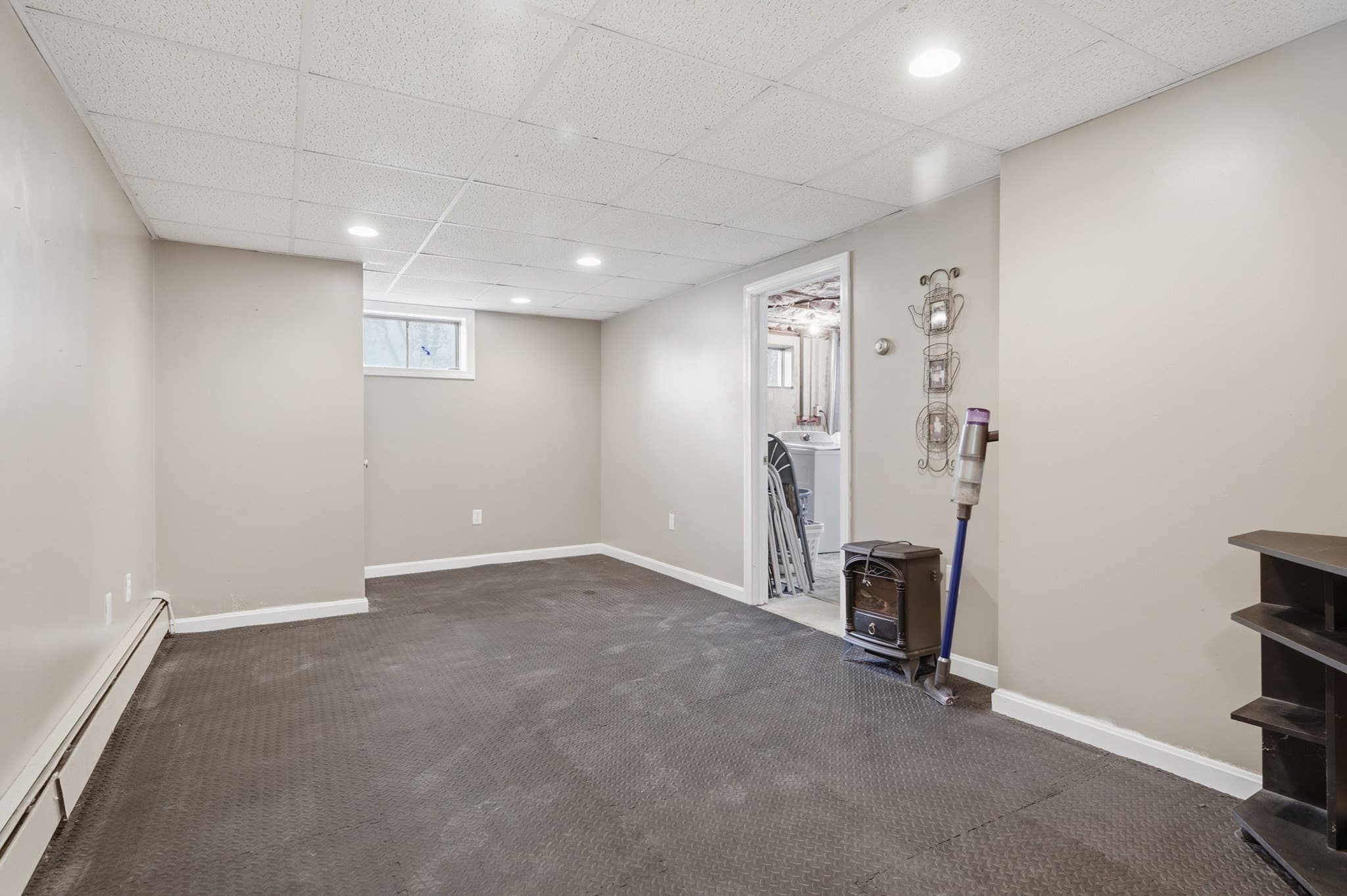 Single Family Residence at 15 Bird Rd, Mansfield MA 02048, Mansfield, photo 35 of 42