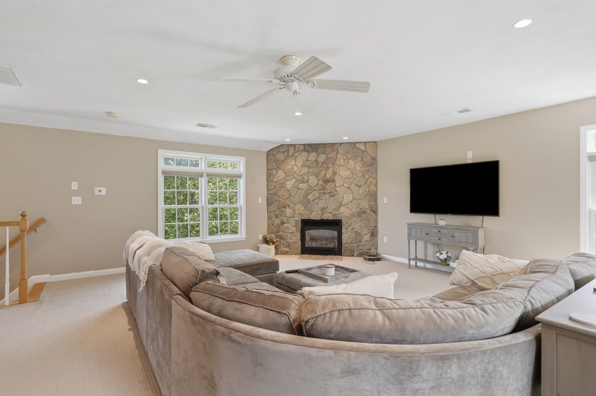 Single Family Residence at 15 Bird Rd, Mansfield MA 02048, Mansfield, photo 8 of 42