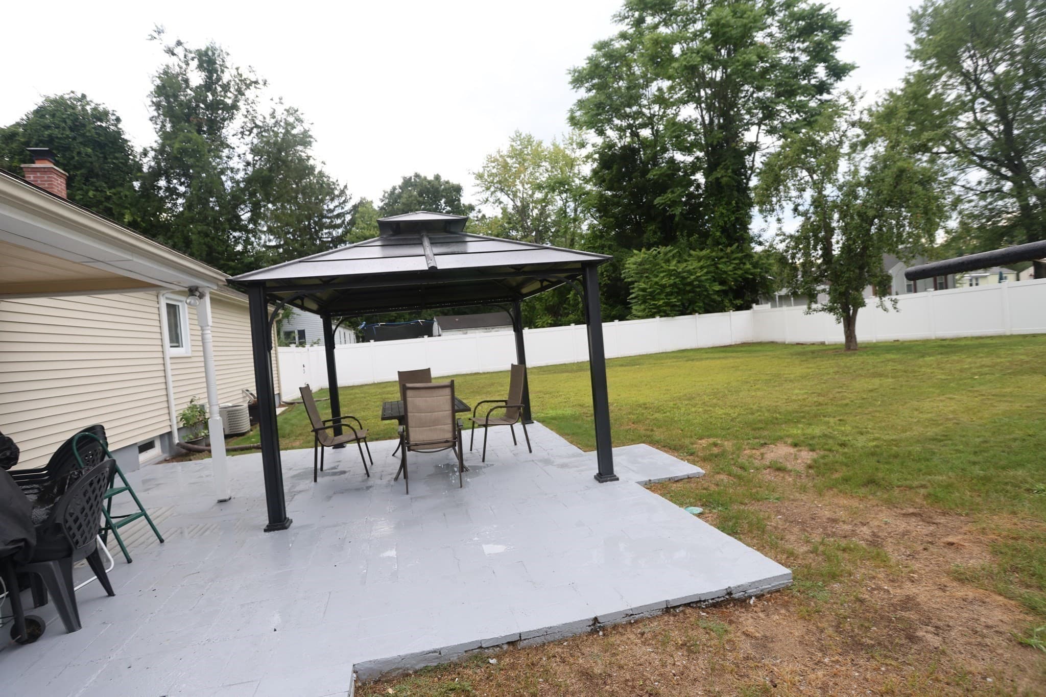 Single Family Residence at 106 N Brook Rd, Springfield MA 01119, Springfield, photo 36 of 37