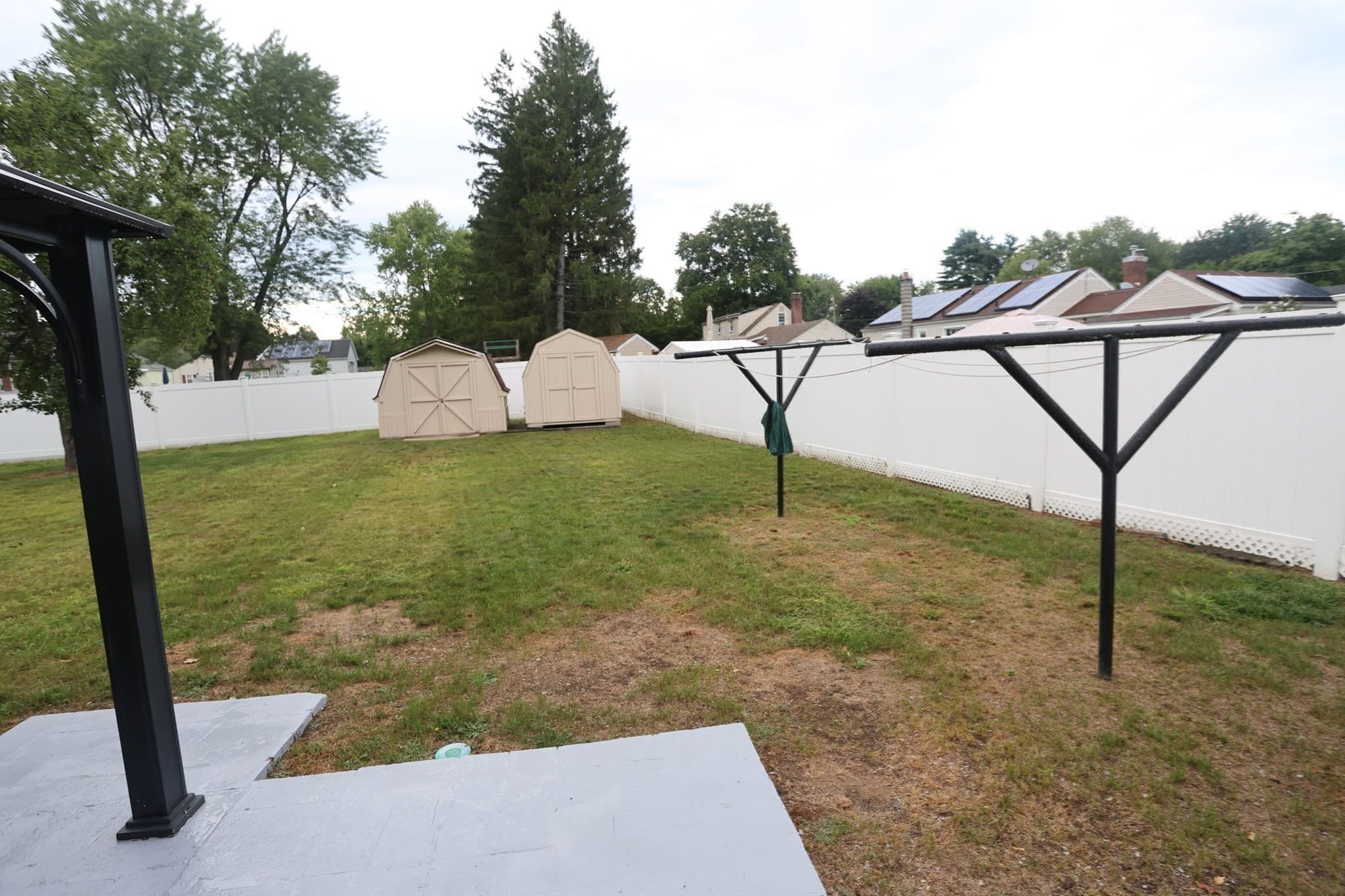 Single Family Residence at 106 N Brook Rd, Springfield MA 01119, Springfield, photo 34 of 37