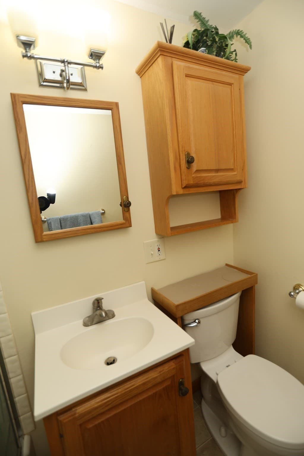 Single Family Residence at 106 N Brook Rd, Springfield MA 01119, Springfield, photo 11 of 37