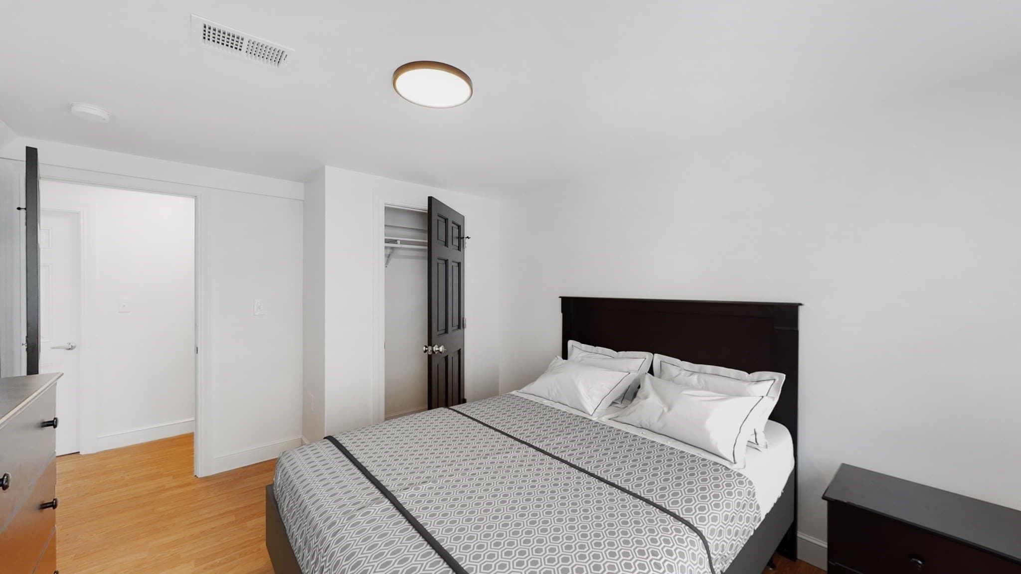 Single Family Residence at 655 South St, Waltham MA 02453, Waltham, photo 6 of 19