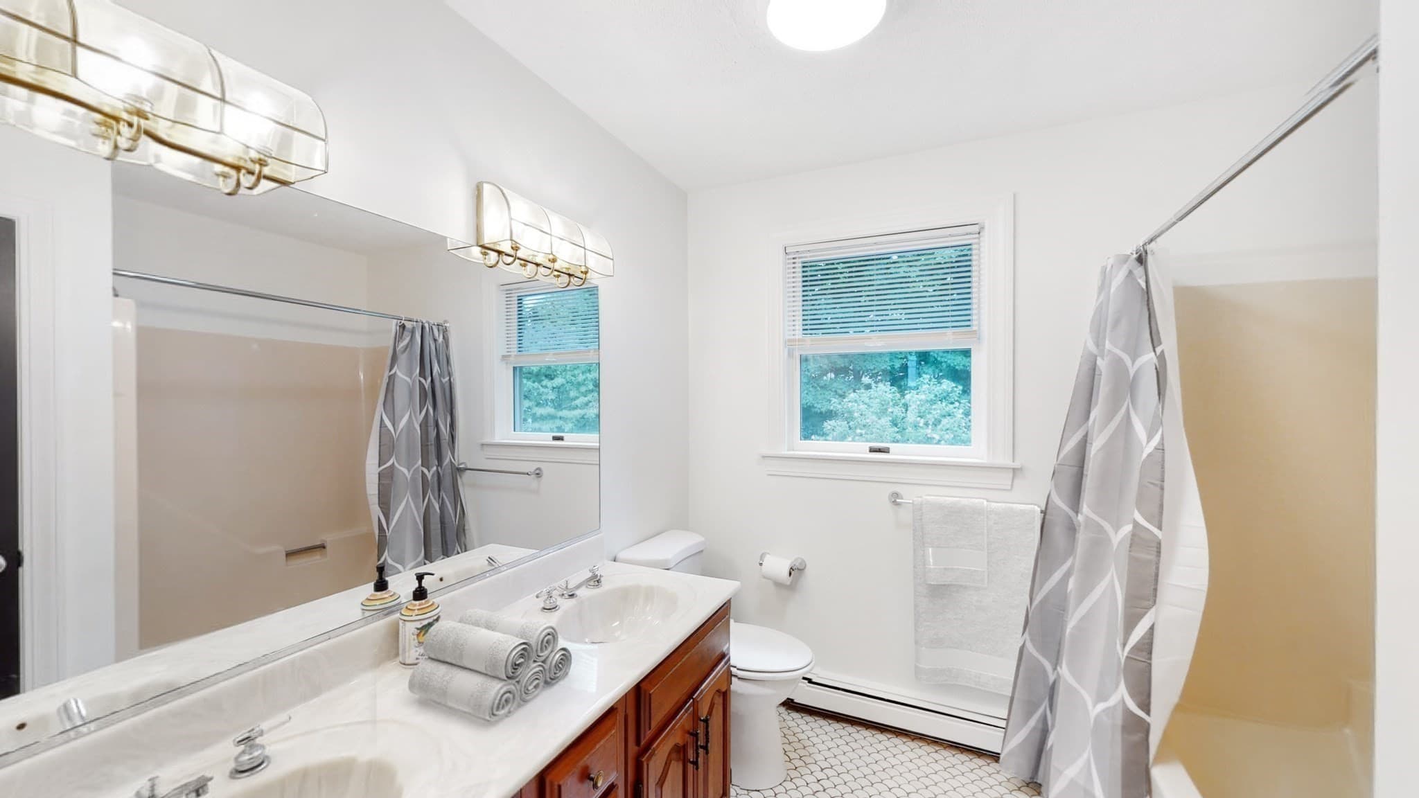 Single Family Residence at 655 South St, Waltham MA 02453, Waltham, photo 7 of 19