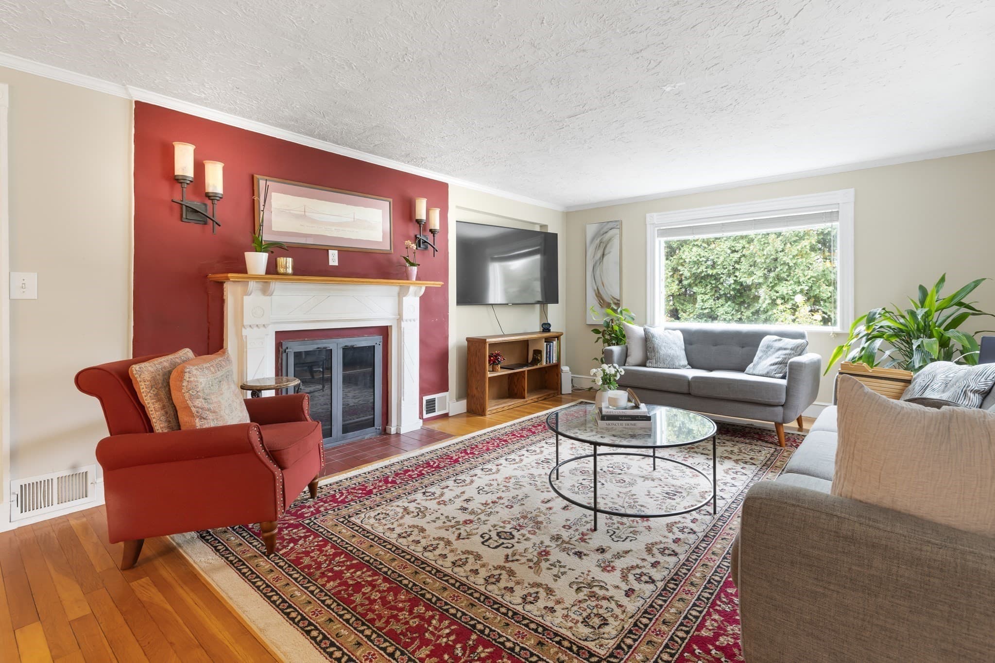 Single Family Residence at 37 Winter St, Wayland MA 01778, Wayland, photo 2 of 33