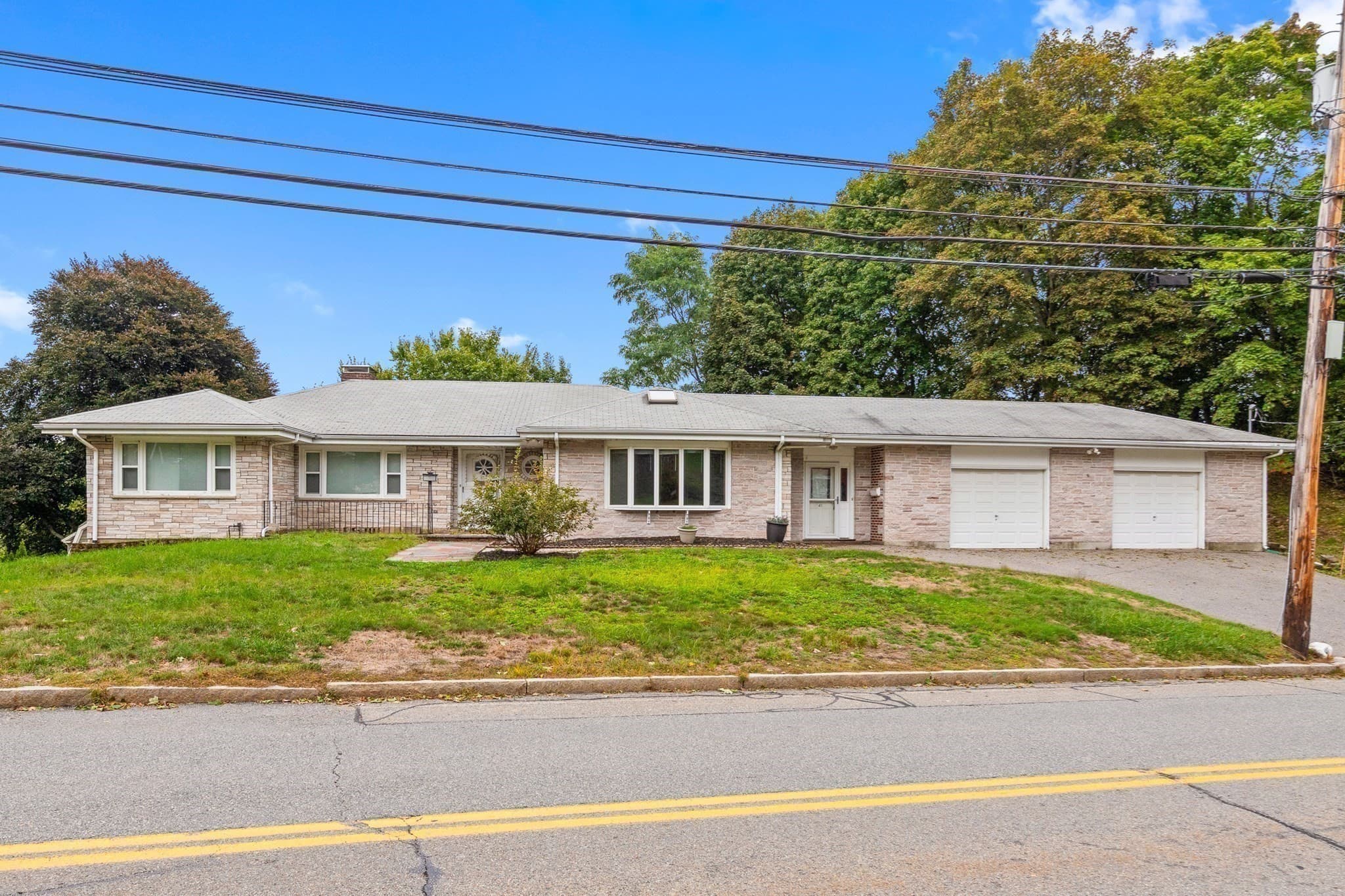 Single Family Residence at 41 Old Mystic, Arlington MA 02474, Arlington, photo 2 of 28