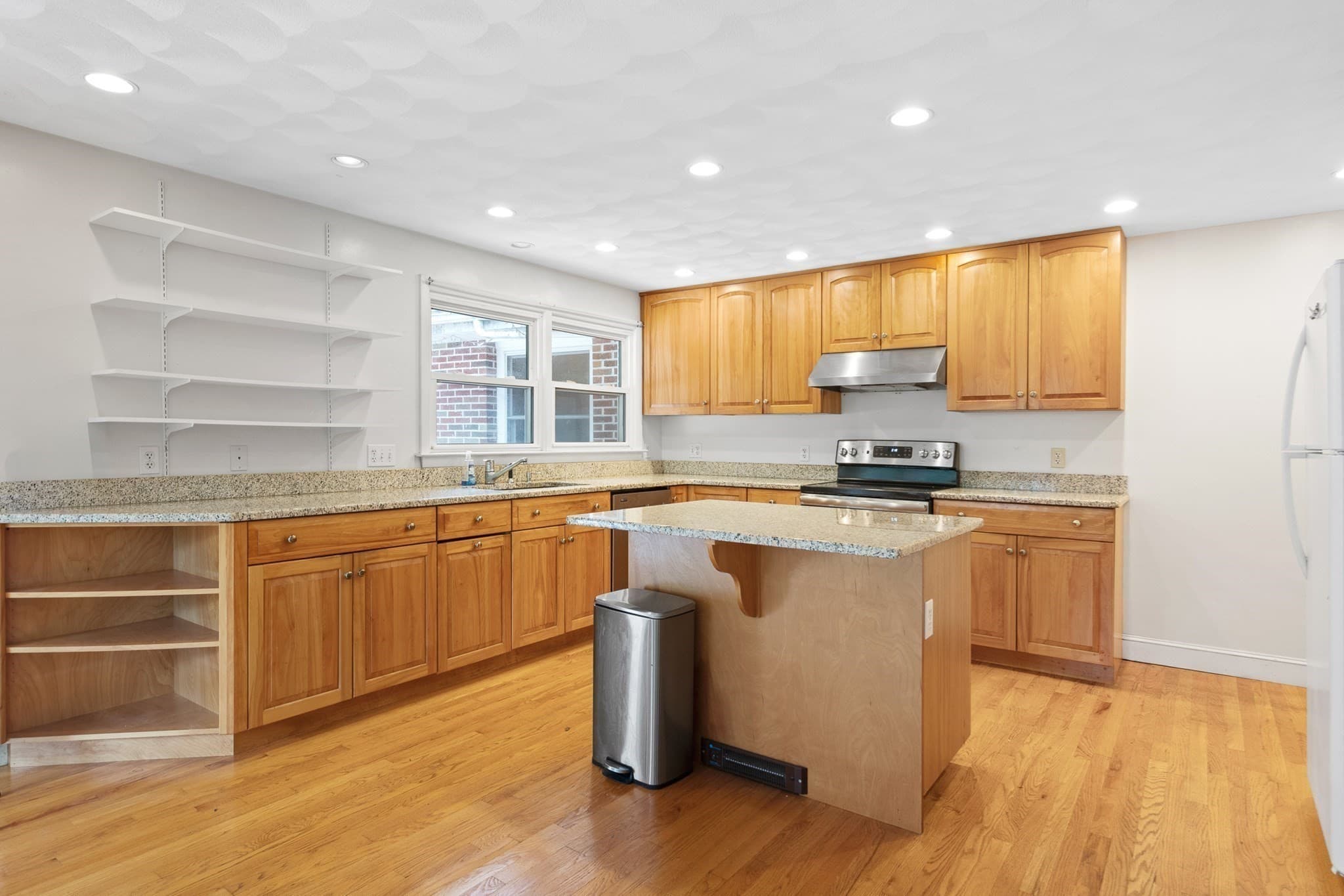Single Family Residence at 41 Old Mystic, Arlington MA 02474, Arlington, photo 5 of 28