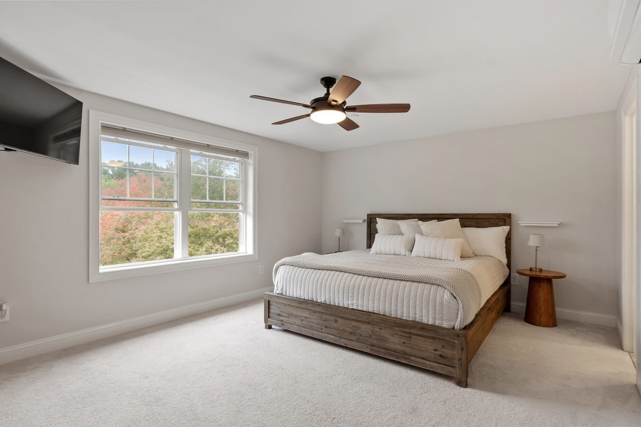 Condominium at 215 Main St # 215, Maynard MA 01754, Maynard, photo 11 of 28