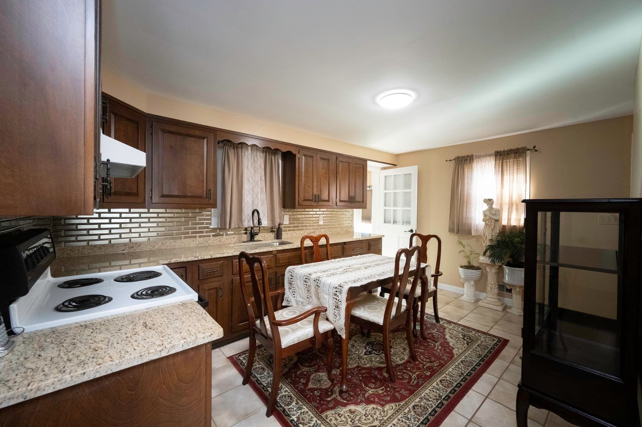 Single Family Residence at 3 Rose Drive, Pawtucket RI 02861, Pawtucket, photo 6 of 20