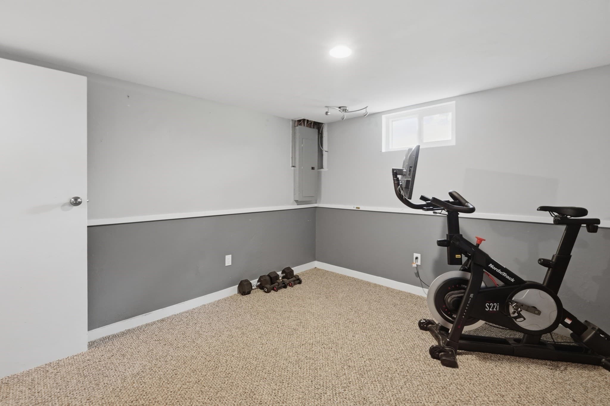 Single Family Residence at 3 Carol Lane, Medway MA 02053, Medway, photo 31 of 37