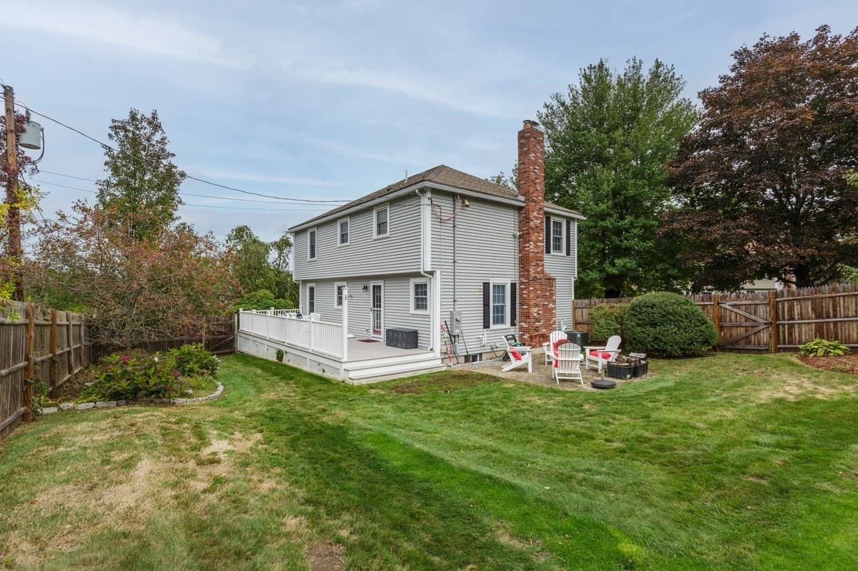 Single Family Residence at 6 Arbor Glen Ln, Methuen MA 01844, Methuen, photo 5 of 36