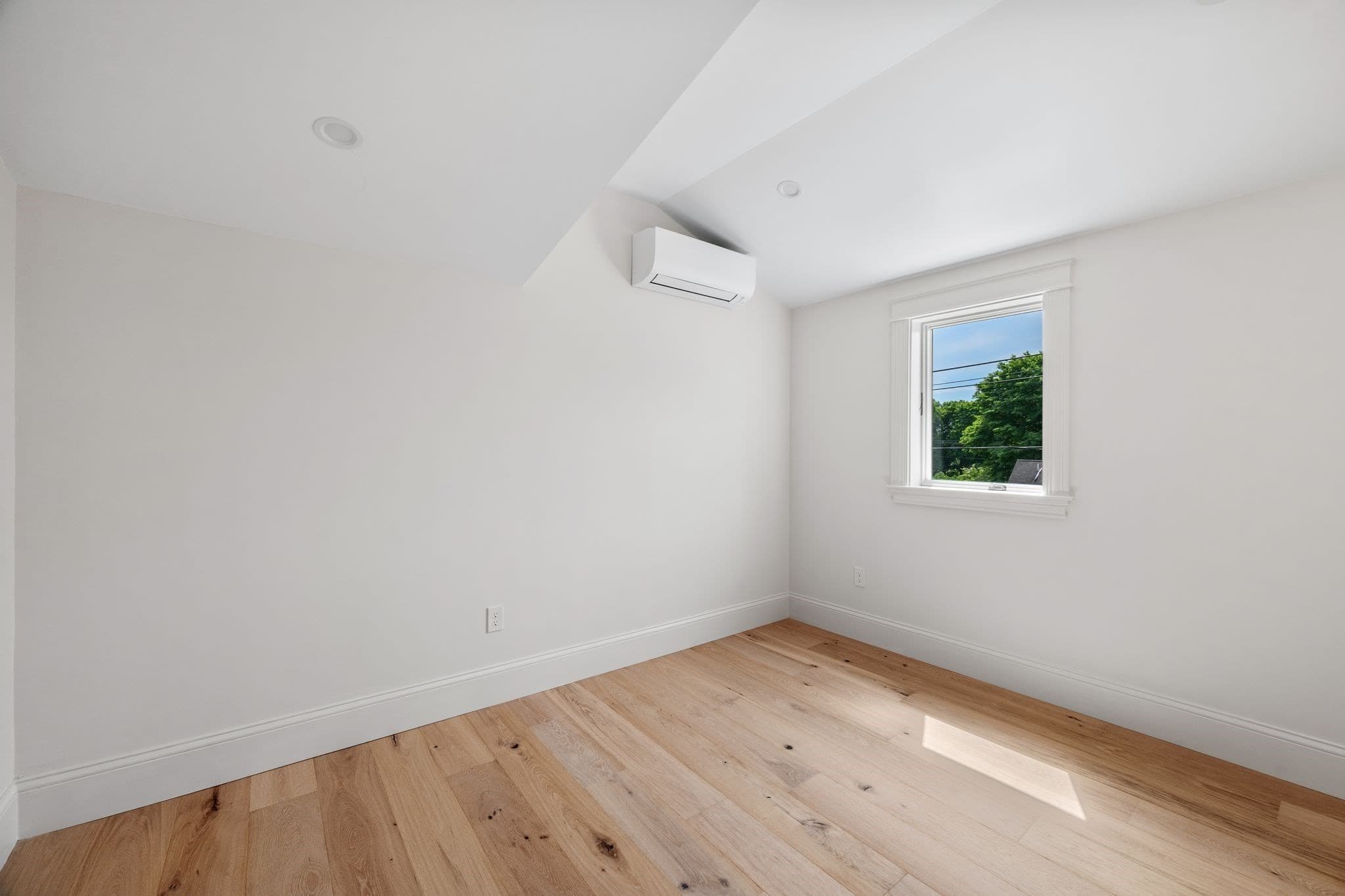 Condominium at 41 Hobart Street # 2, Danvers MA 01923, Danvers, photo 40 of 41