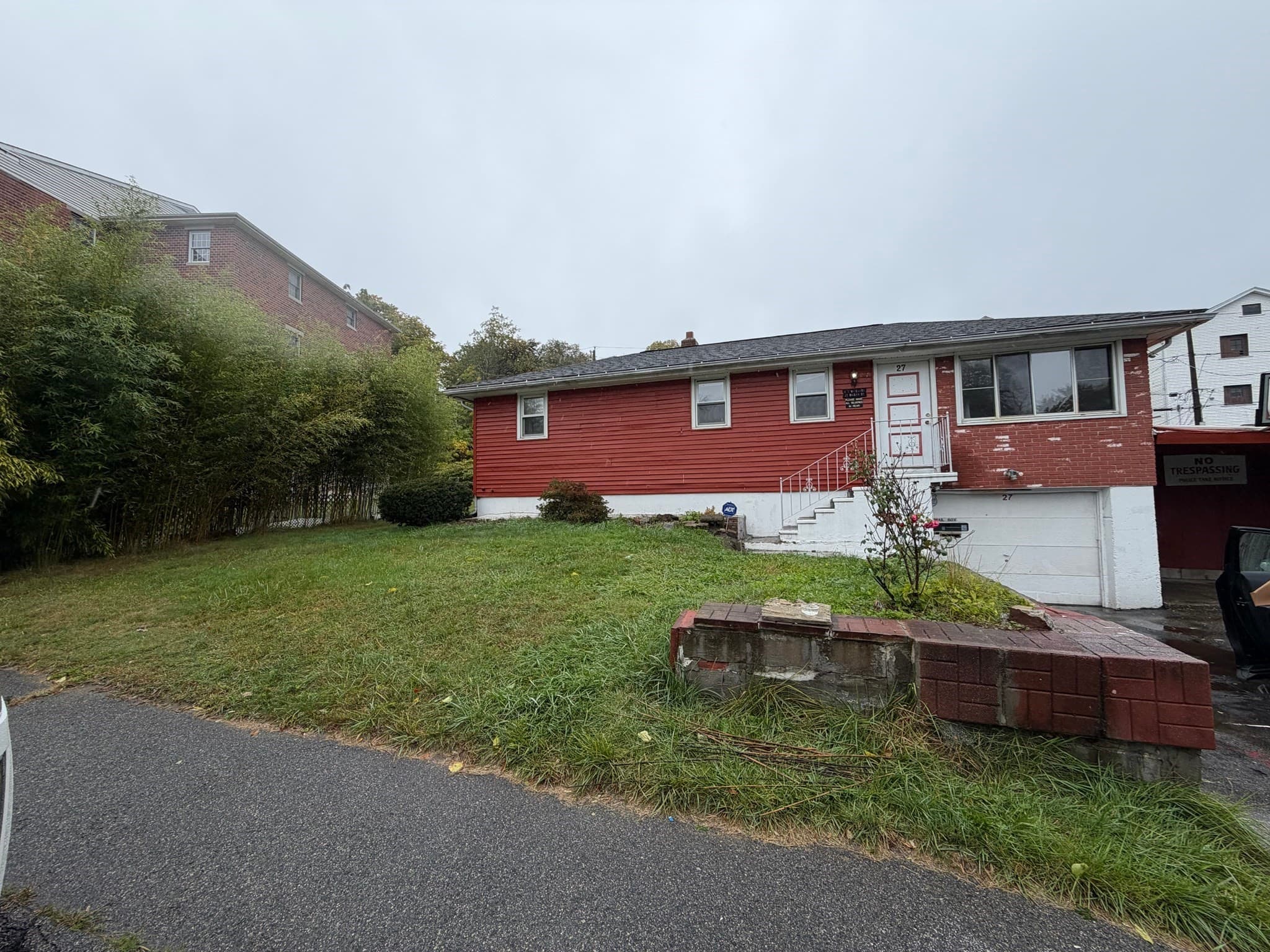 27 Dillon St, Worcester MA 01604
