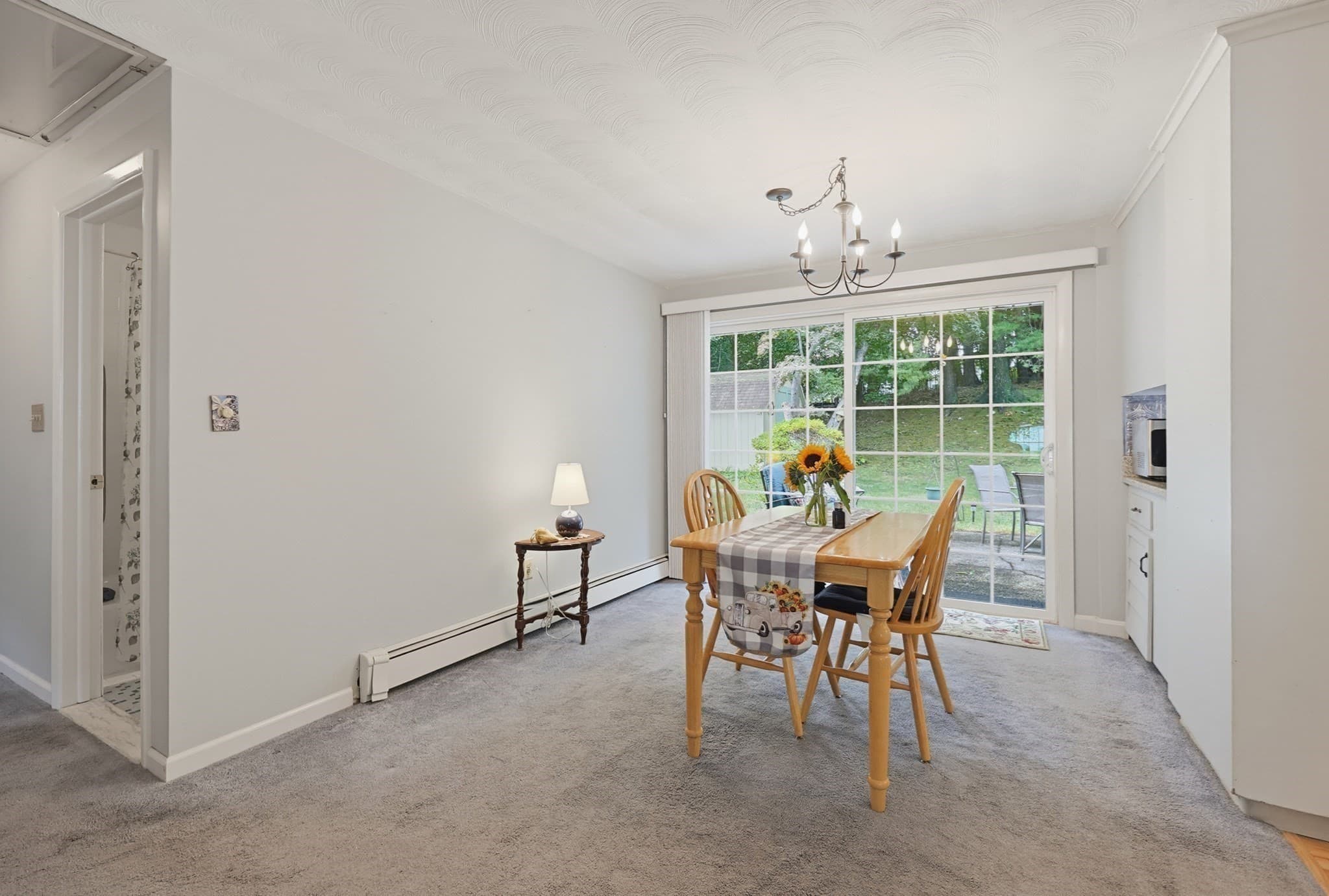 Single Family Residence at 20 Corrine Dr, Framingham MA 01701, Framingham, photo 8 of 35