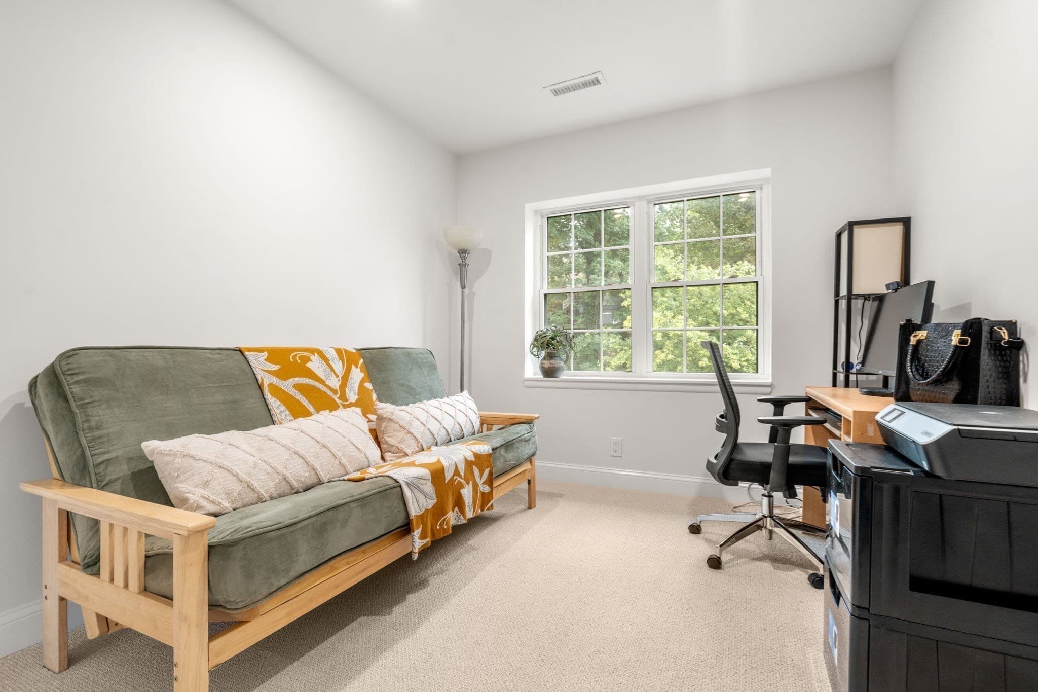 Condominium at 116 Lake Shore # 3, Boston MA 02135, Boston, photo 17 of 25