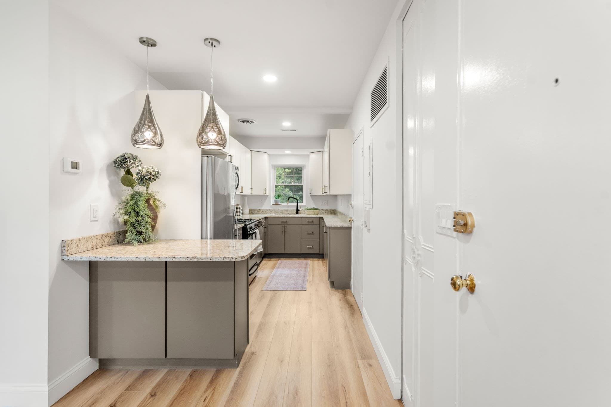 Condominium at 116 Lake Shore # 3, Boston MA 02135, Boston, photo 10 of 25