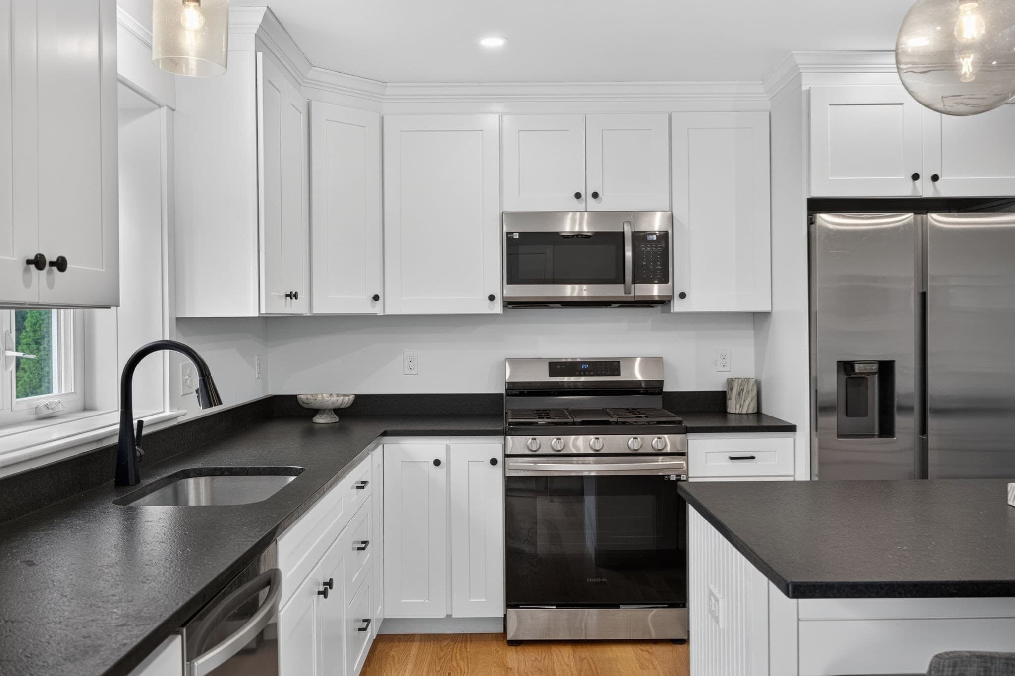 Single Family Residence at 140 Broken Bow Ln, Falmouth MA 02536, Falmouth, photo 6 of 38