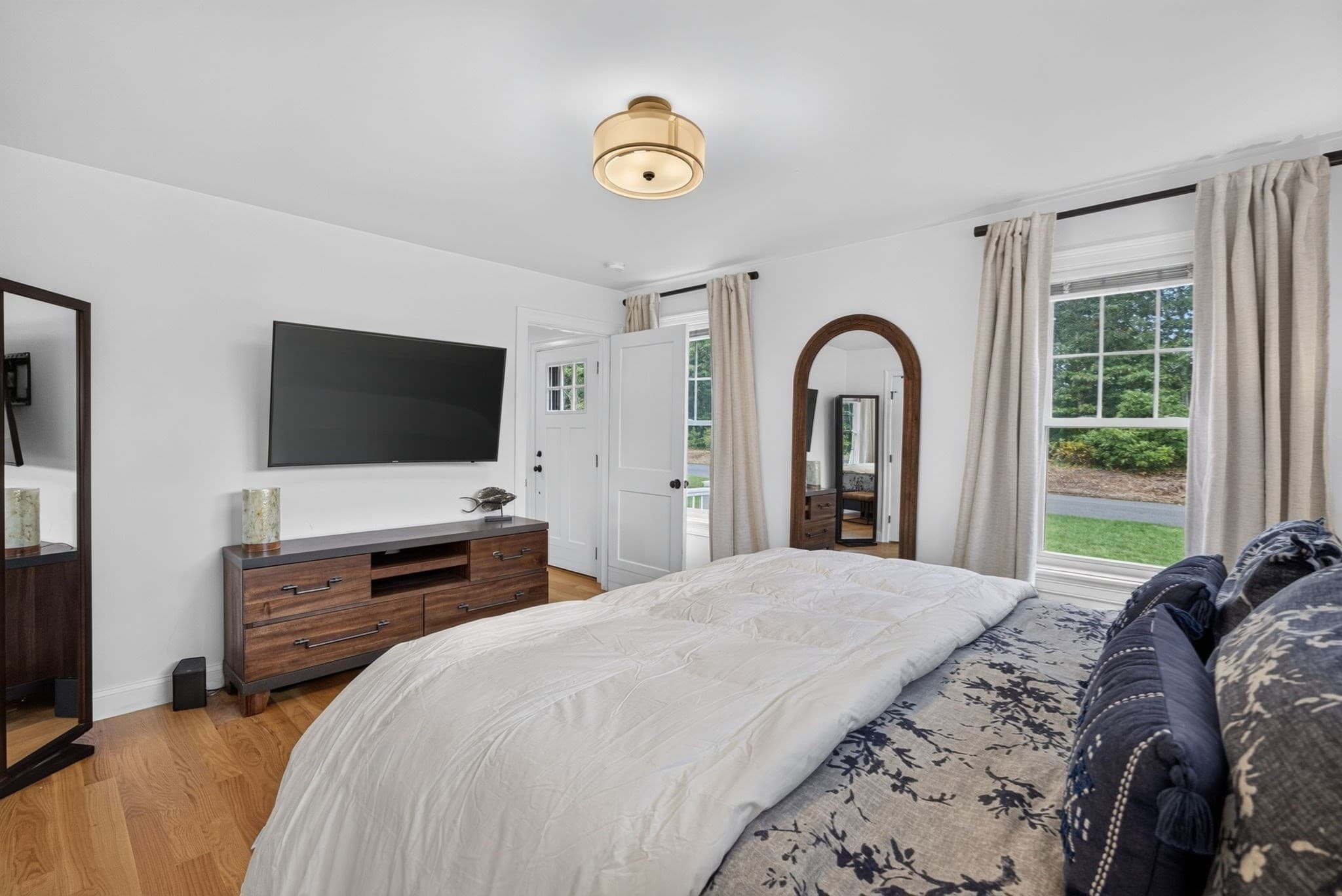 Single Family Residence at 140 Broken Bow Ln, Falmouth MA 02536, Falmouth, photo 16 of 38