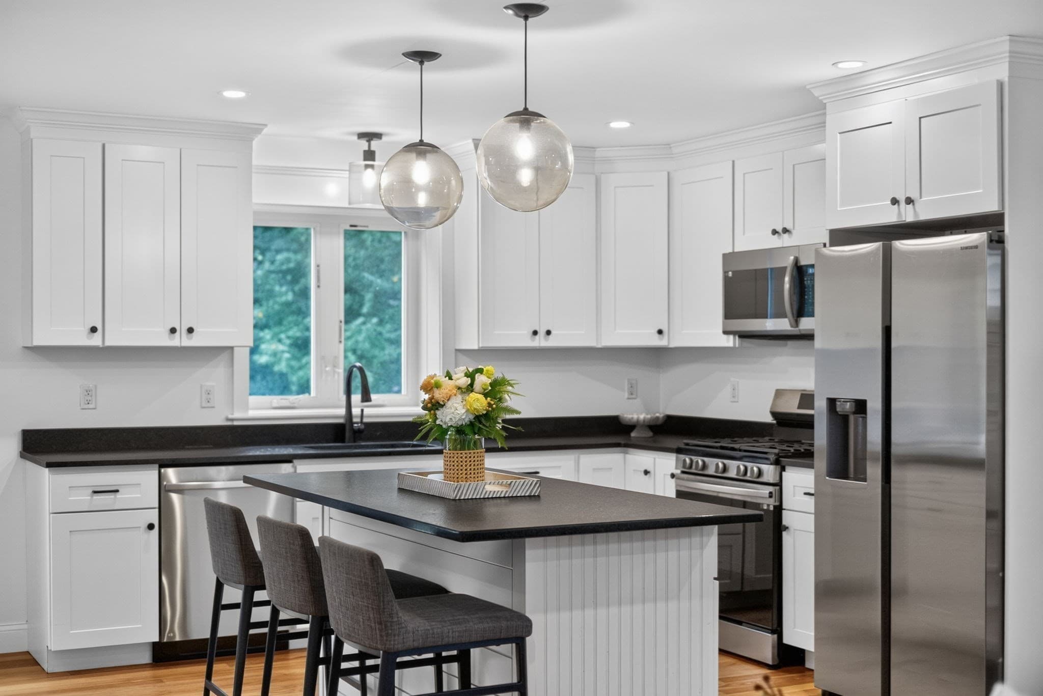 Single Family Residence at 140 Broken Bow Ln, Falmouth MA 02536, Falmouth, photo 3 of 38