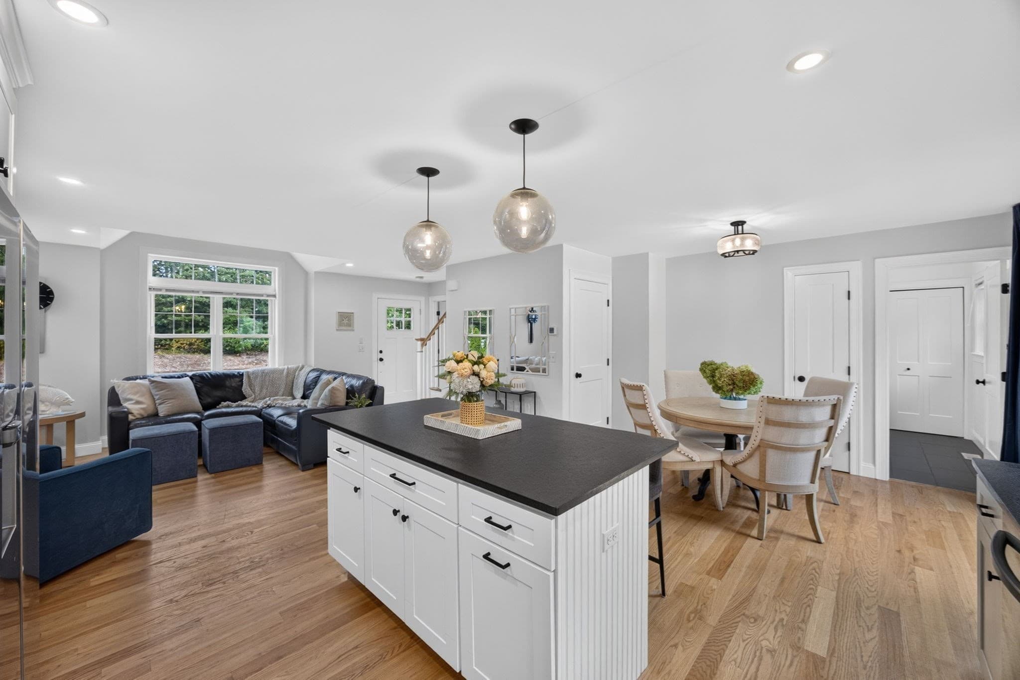 Single Family Residence at 140 Broken Bow Ln, Falmouth MA 02536, Falmouth, photo 5 of 38