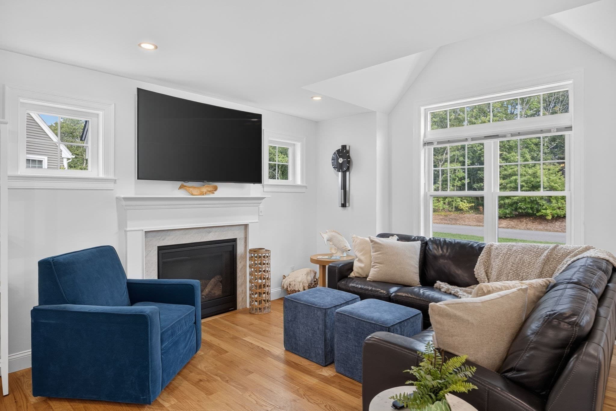 Single Family Residence at 140 Broken Bow Ln, Falmouth MA 02536, Falmouth, photo 10 of 38