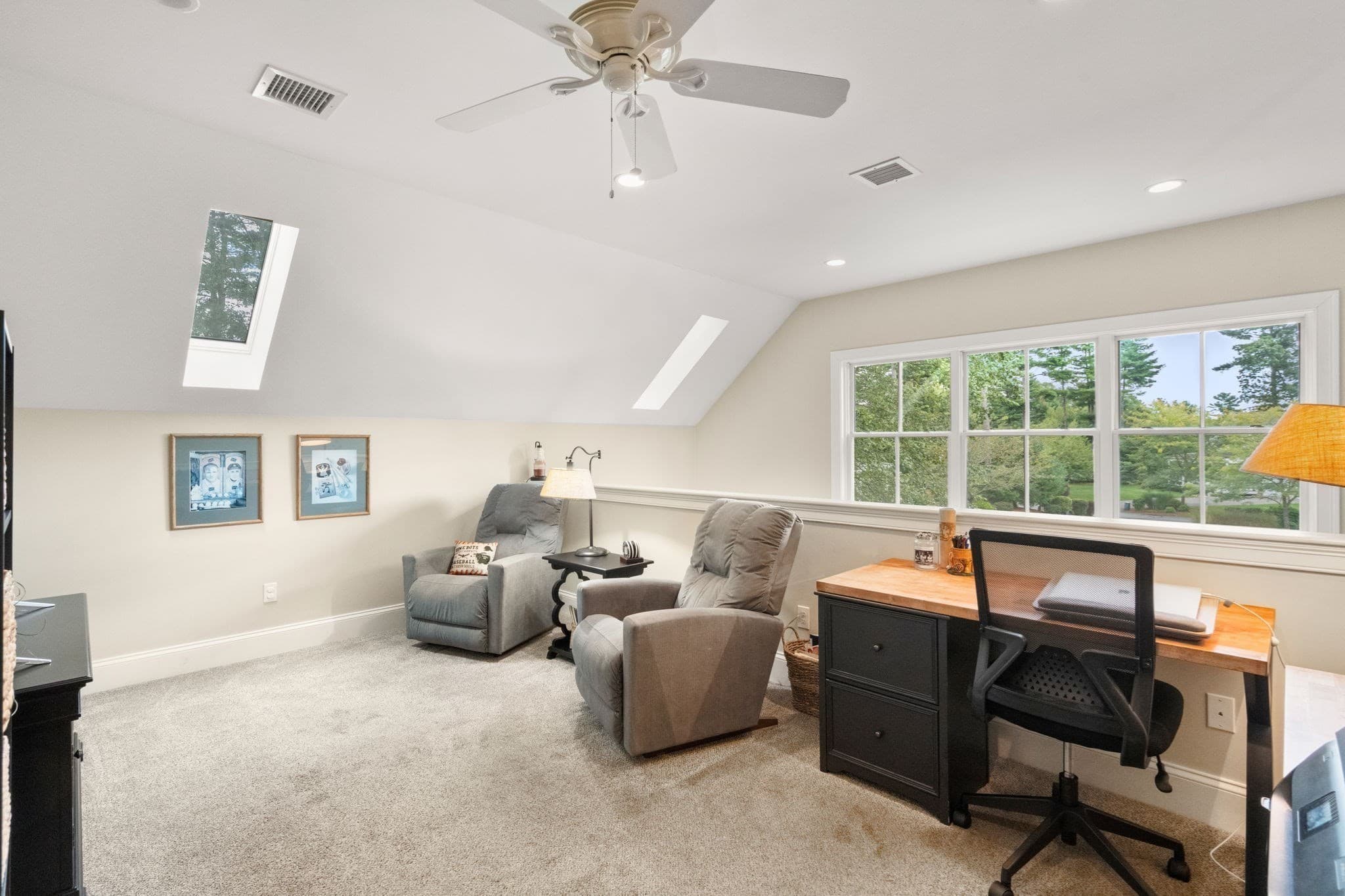 Condominium at 39 Hathaway Pond Cir # 39, Rochester MA 02770, Rochester, photo 23 of 42