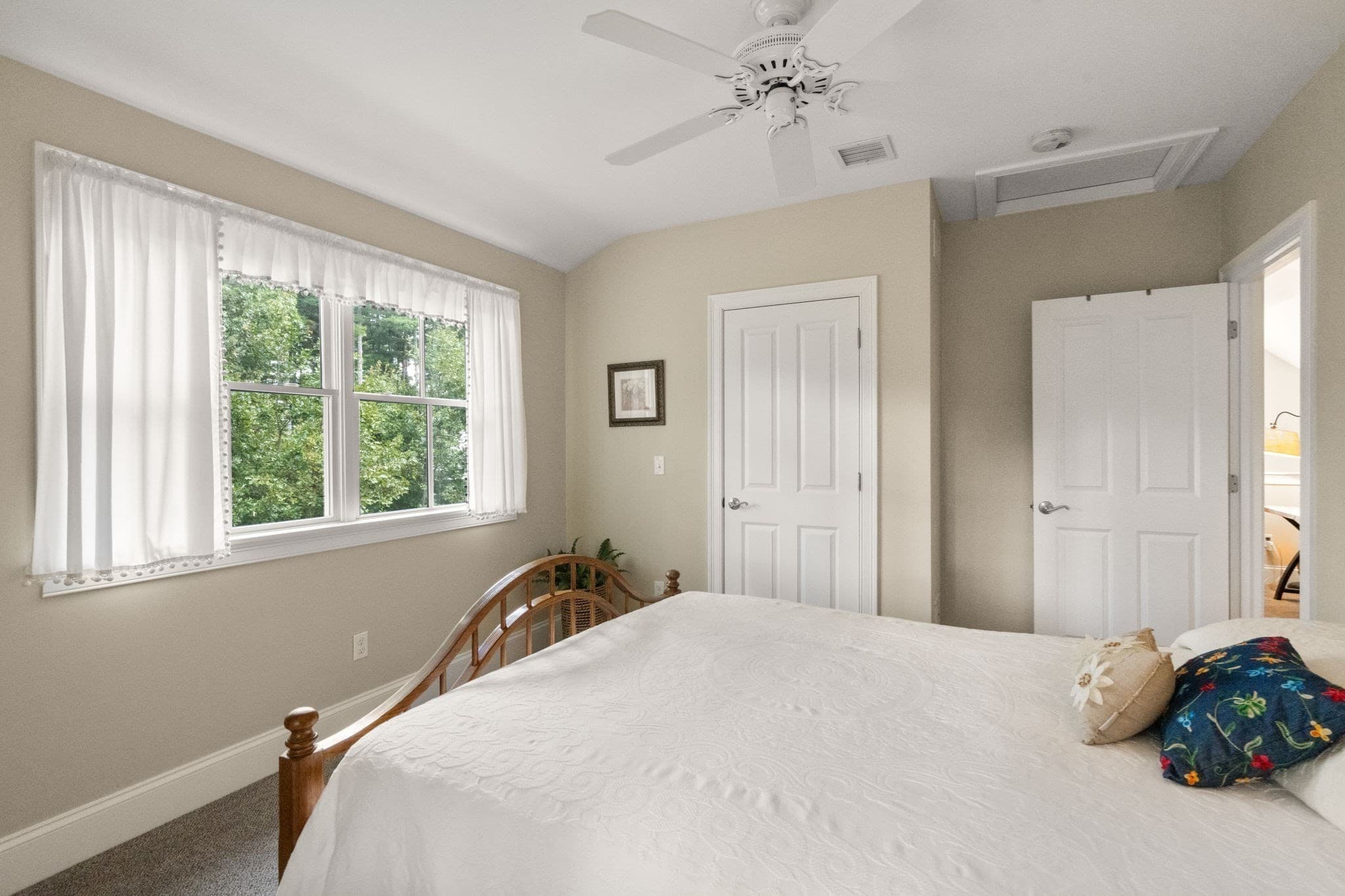 Condominium at 39 Hathaway Pond Cir # 39, Rochester MA 02770, Rochester, photo 27 of 42