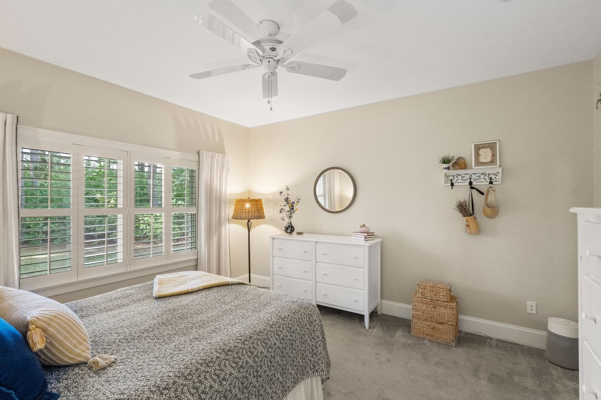 Condominium at 39 Hathaway Pond Cir # 39, Rochester MA 02770, Rochester, photo 18 of 42