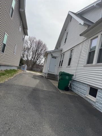 Single Family Residence at 14 Taylor St, Chicopee MA 01020, Chicopee, photo 2 of 32