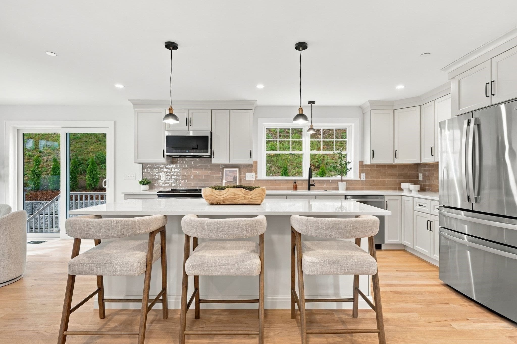 Single Family Residence at 5 Sylvan Hill Crossing, Haverhill MA 01830, Haverhill, photo 8 of 35