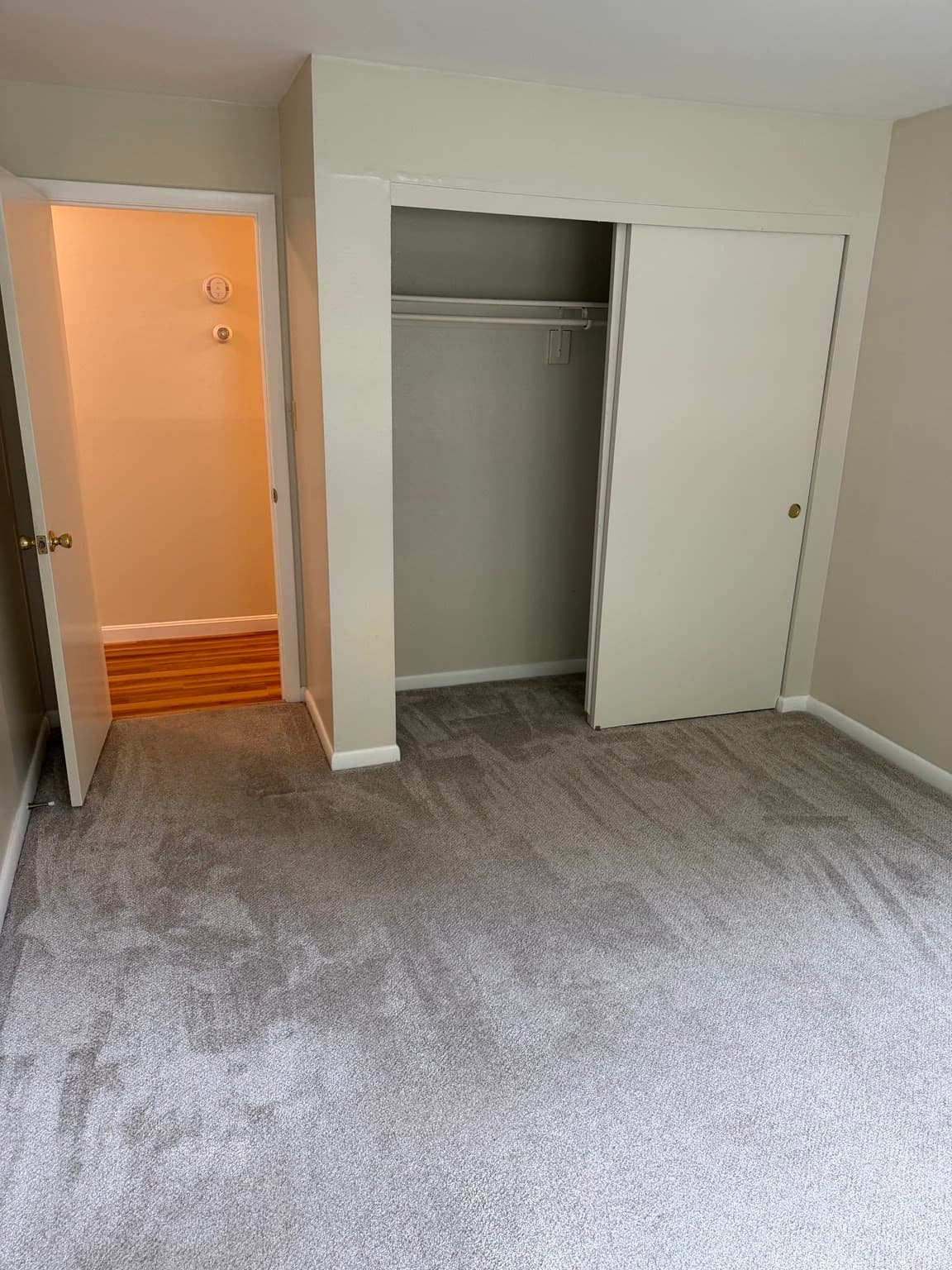 Condominium at 81 High St # 4, Amesbury MA 01913, Amesbury, photo 12 of 24