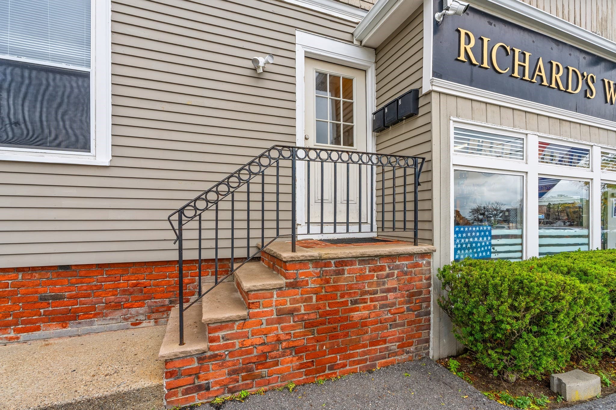 Commercial Sale at 12-14 N Park Ave, Plymouth MA 02360, Plymouth, photo 4 of 38