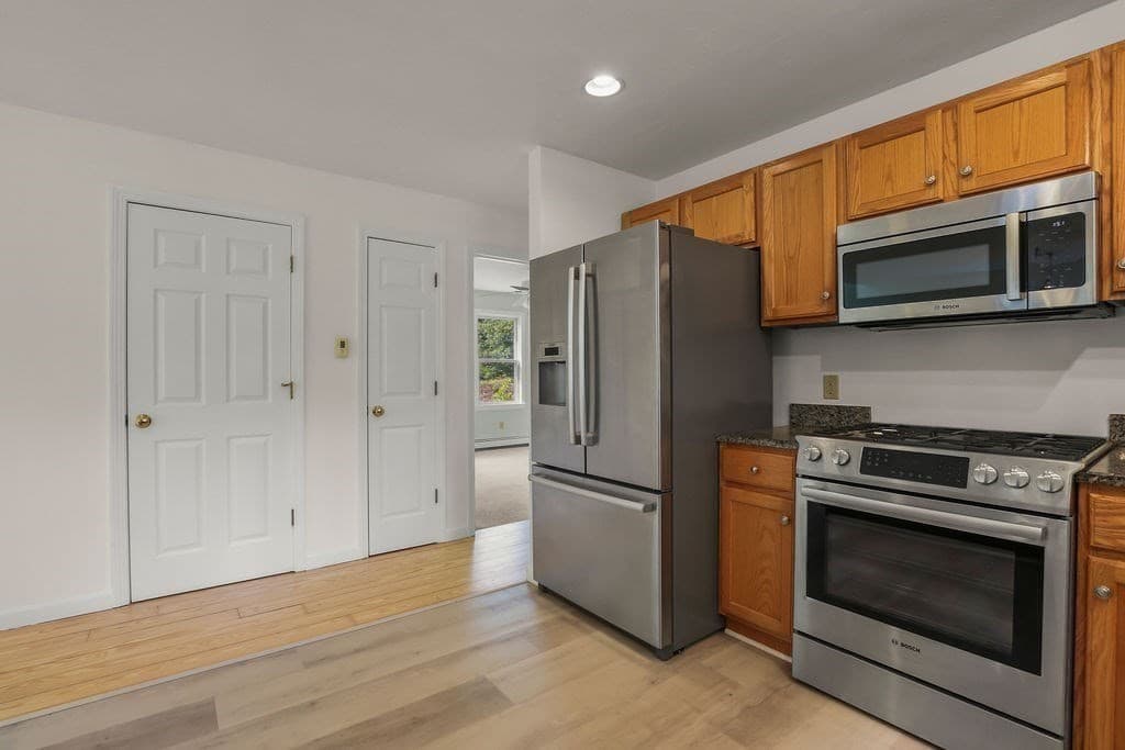 Single Family Residence at 9 Beachwood Dr., Bourne MA 02532, Bourne, photo 19 of 35