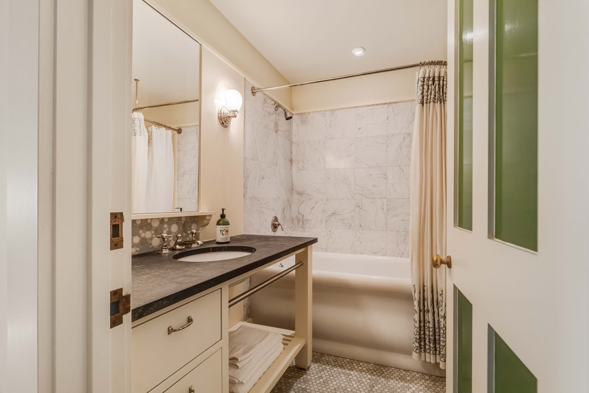 Single Family Residence at 99 Pleasant Street, Cambridge MA 02139, Cambridge, photo 15 of 23