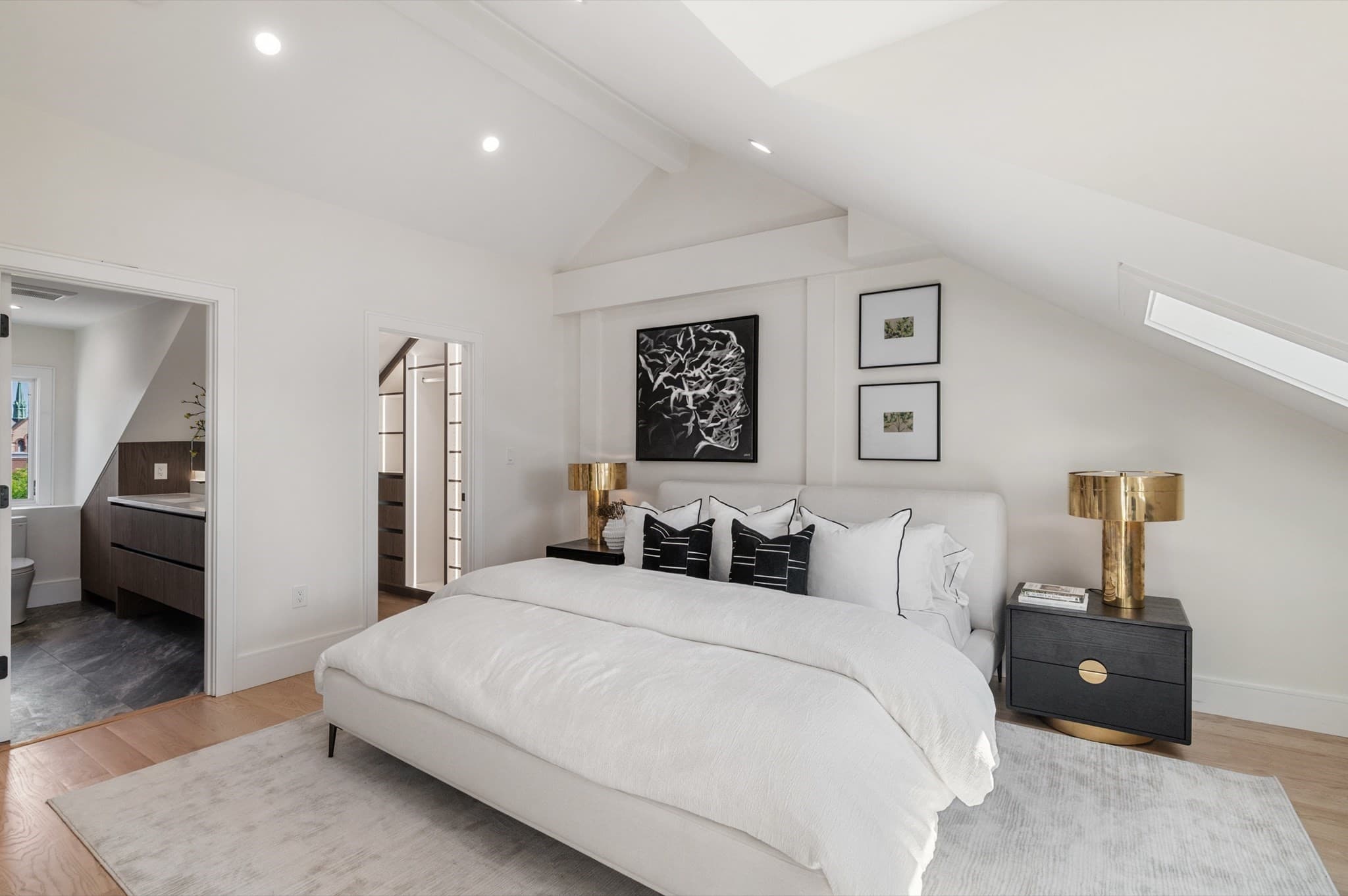 Single Family Residence at 39 G St, Boston MA 02127, Boston, photo 14 of 29