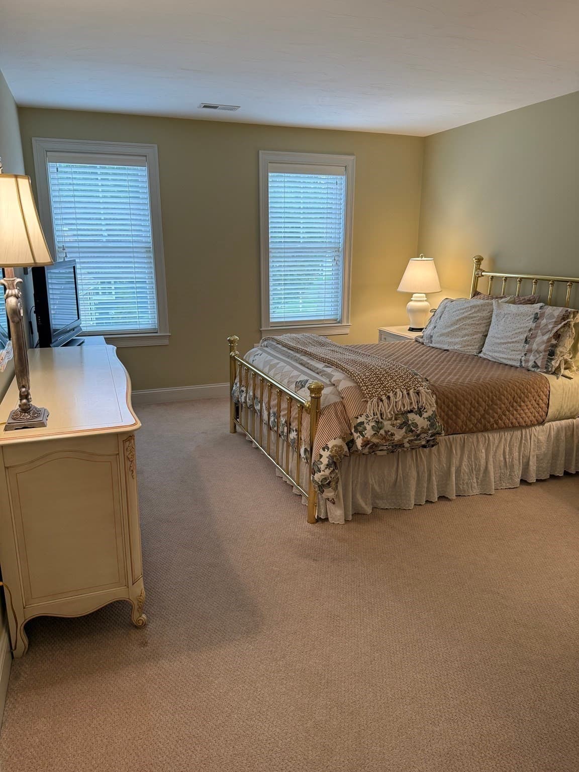 Condominium at 900 Greendale # 3, Needham MA 02492, Needham, photo 11 of 19